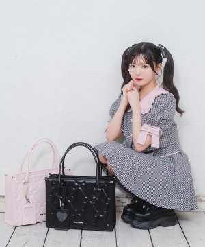 定期入れ付きキルティングトート