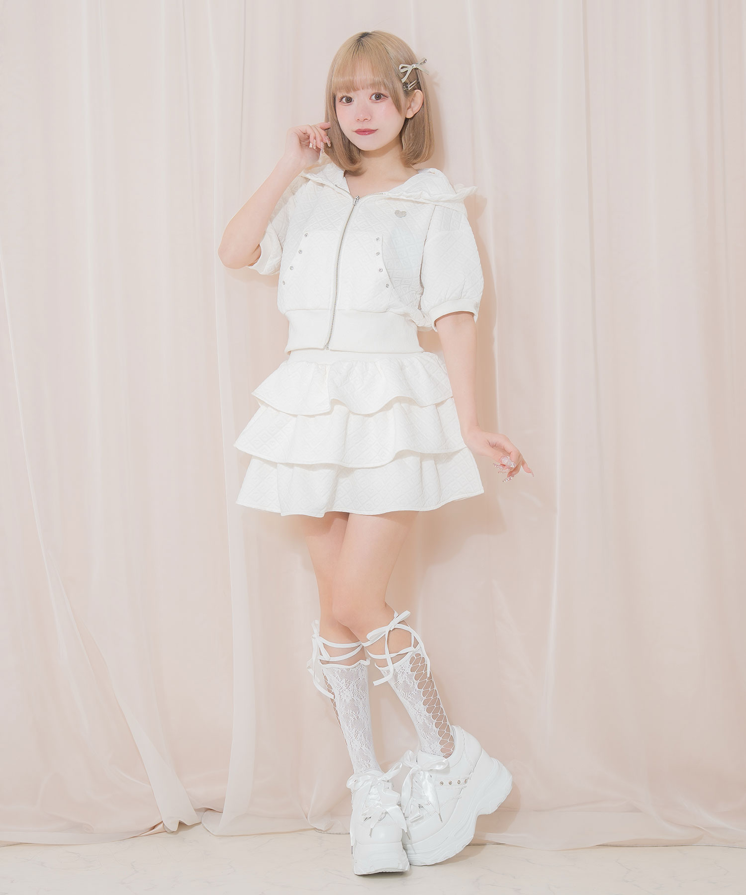 ロゴプレートパーカーセットアップ
