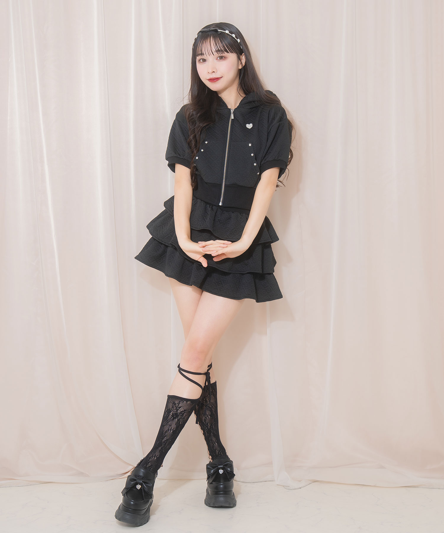 ロゴプレートパーカーセットアップ