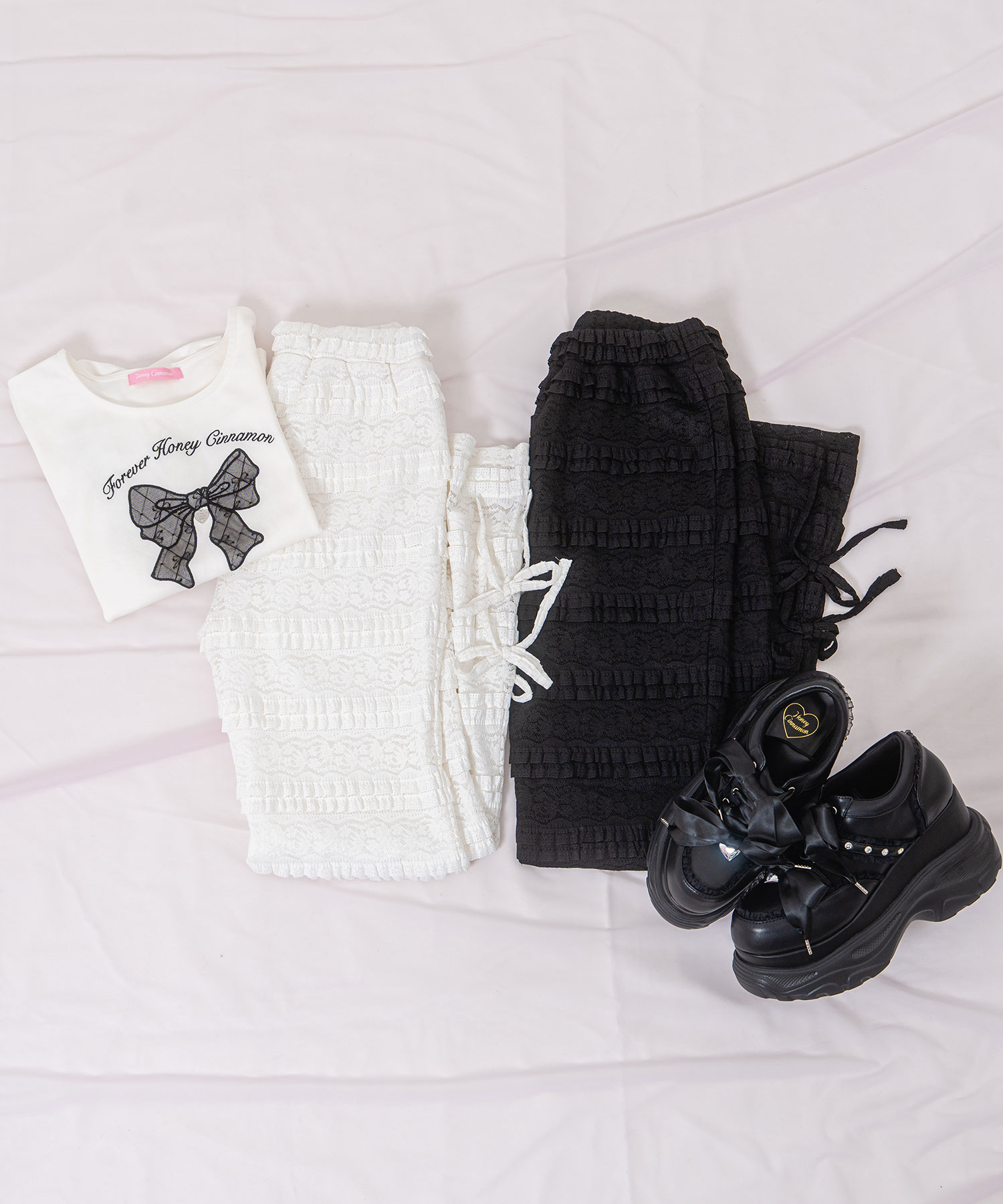 総レースフレアパンツ