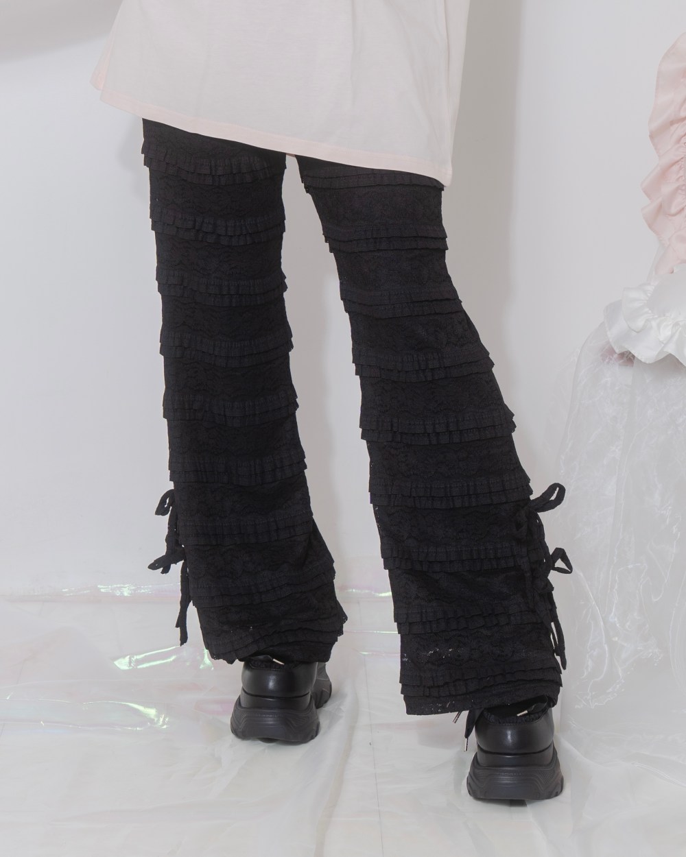 総レースフレアパンツ