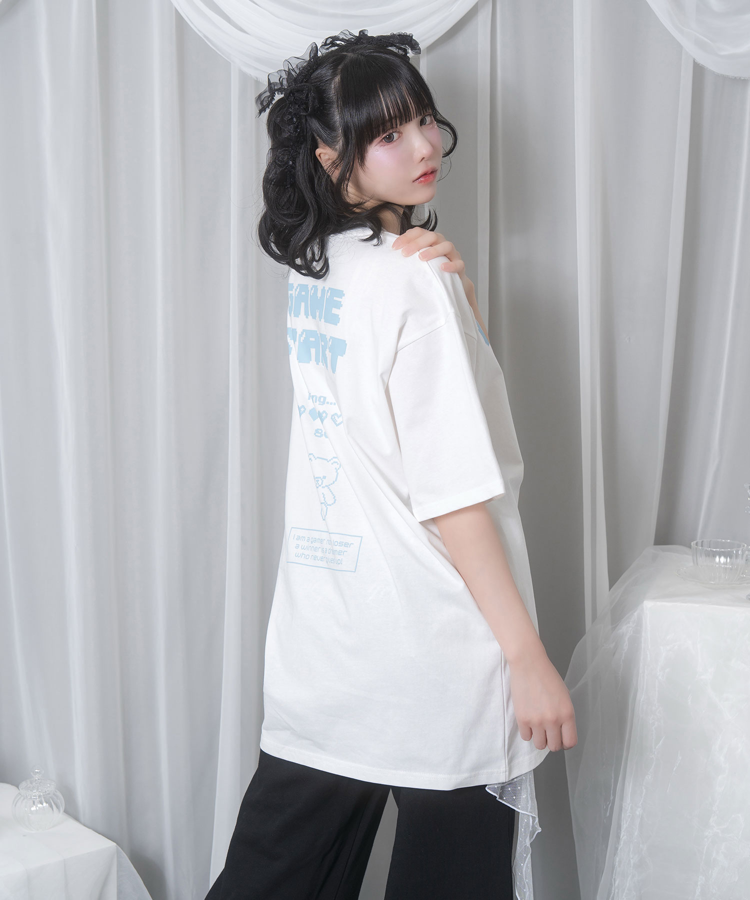 新品☆HONEY CINNAMON【コミックシナモン】白×ピンク☆総柄☆Tシャツ