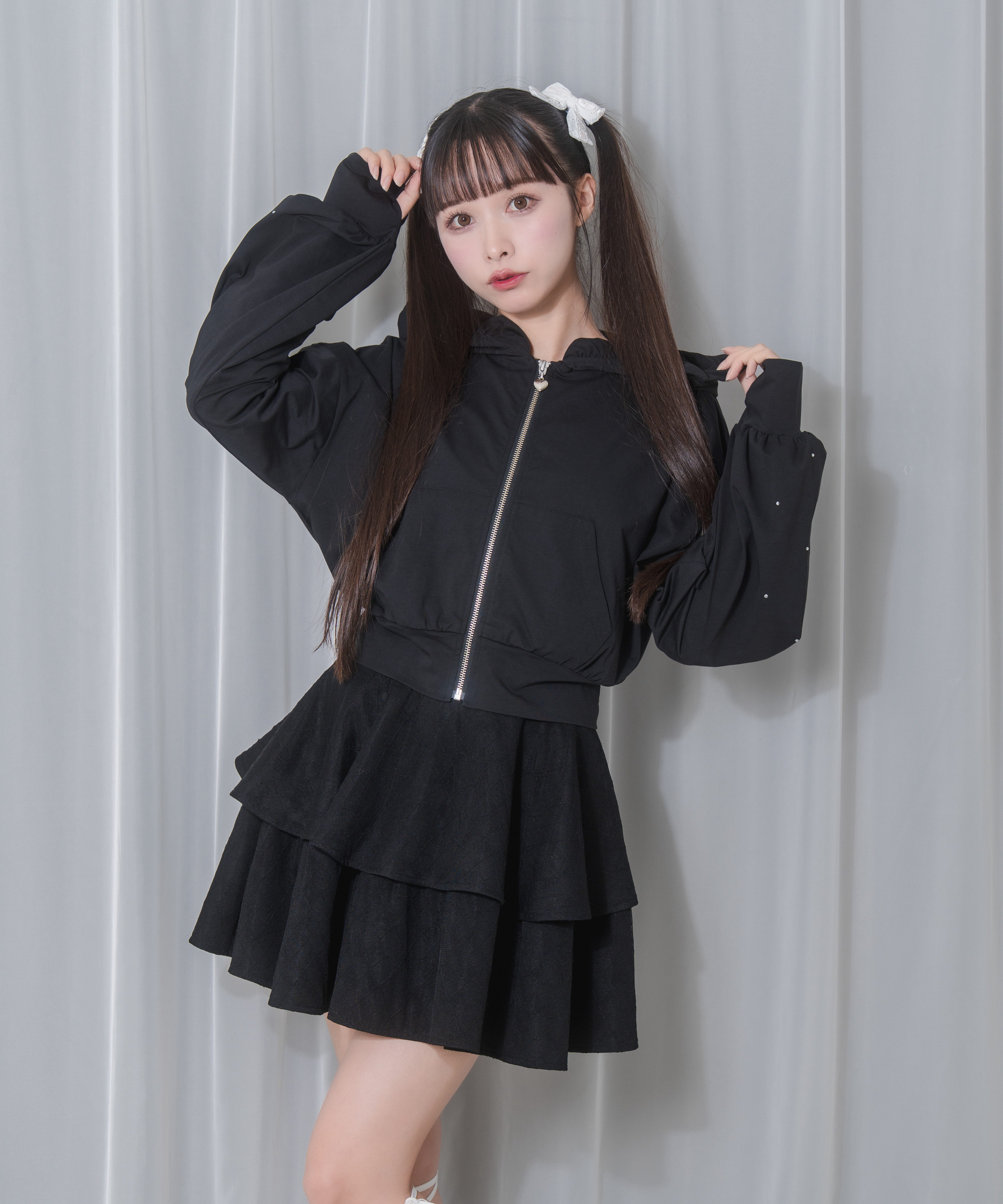 袖ラインストーンUVカットパーカー