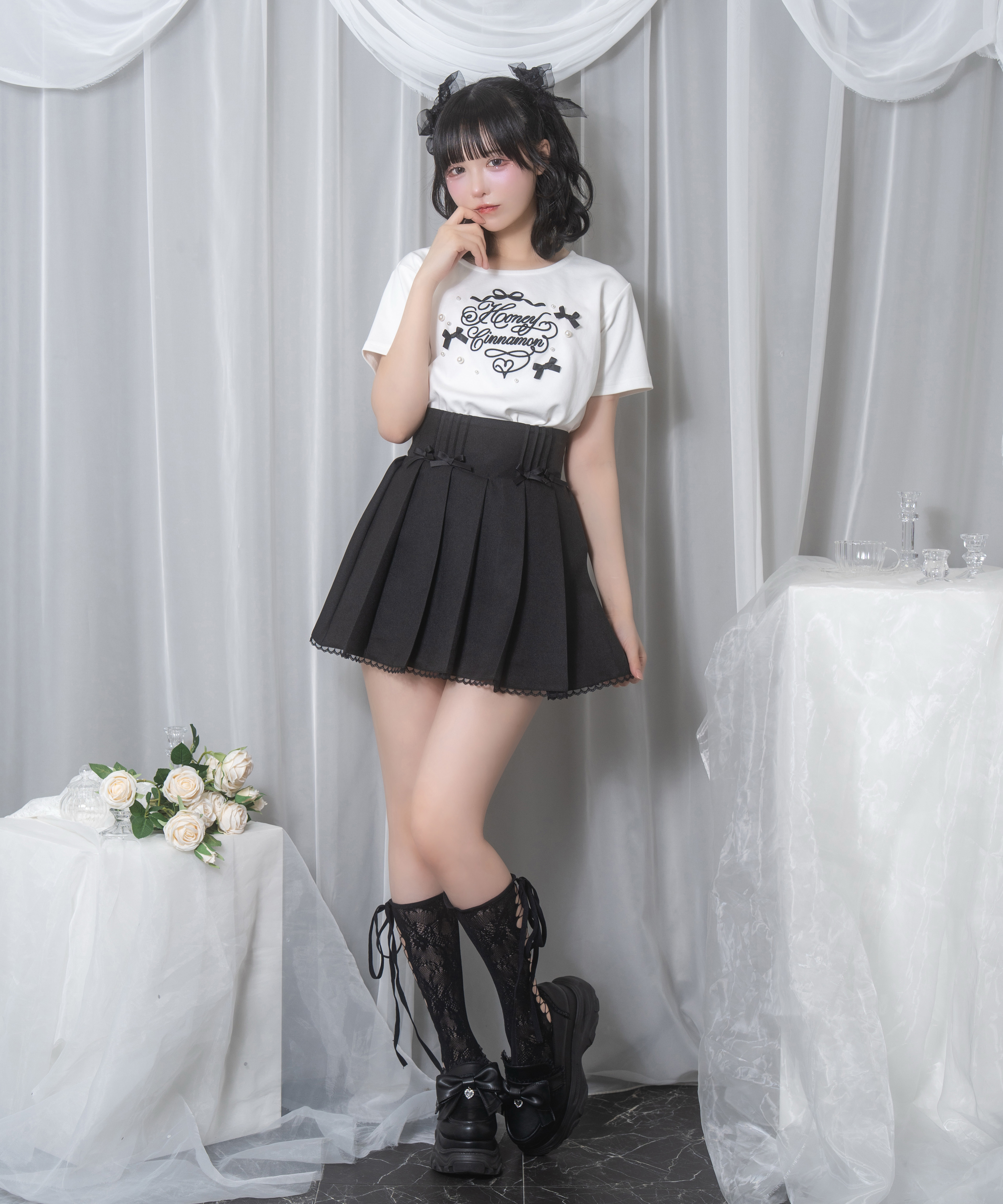 ロゴ刺繍リボンパールTシャツ