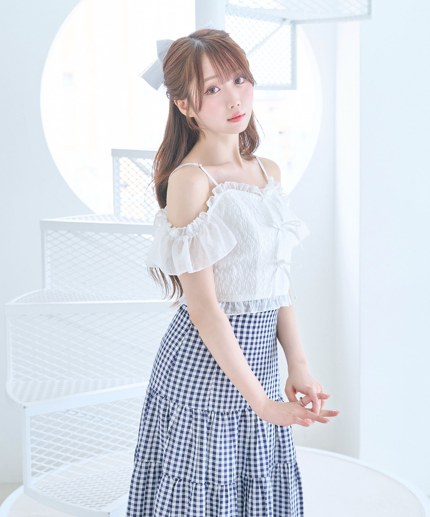 Rosé Muse frill pleats airy cami o/p frill pleats airy cami o/p – BUNNY APARTMENT