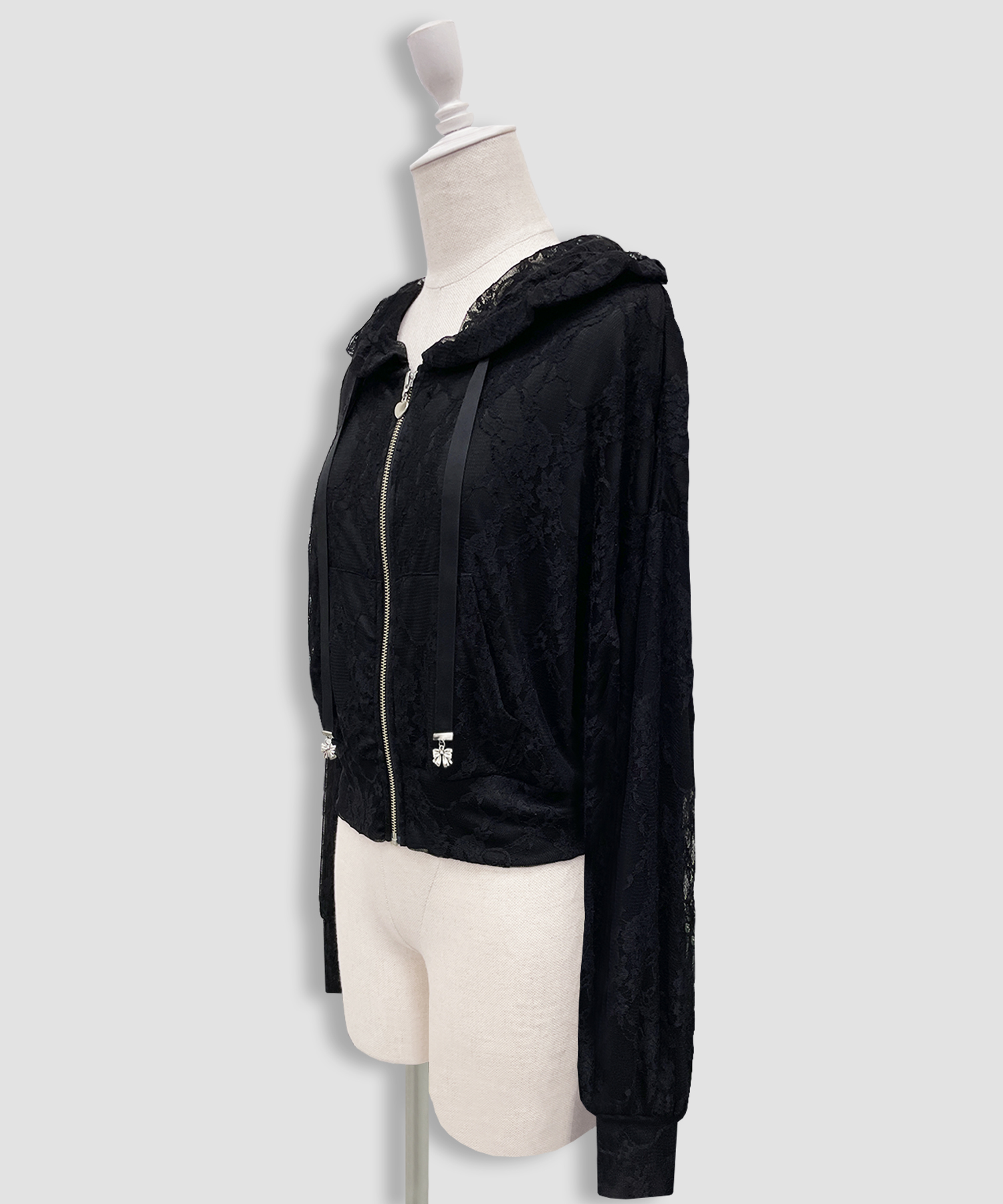 リボンチャームレースパーカー