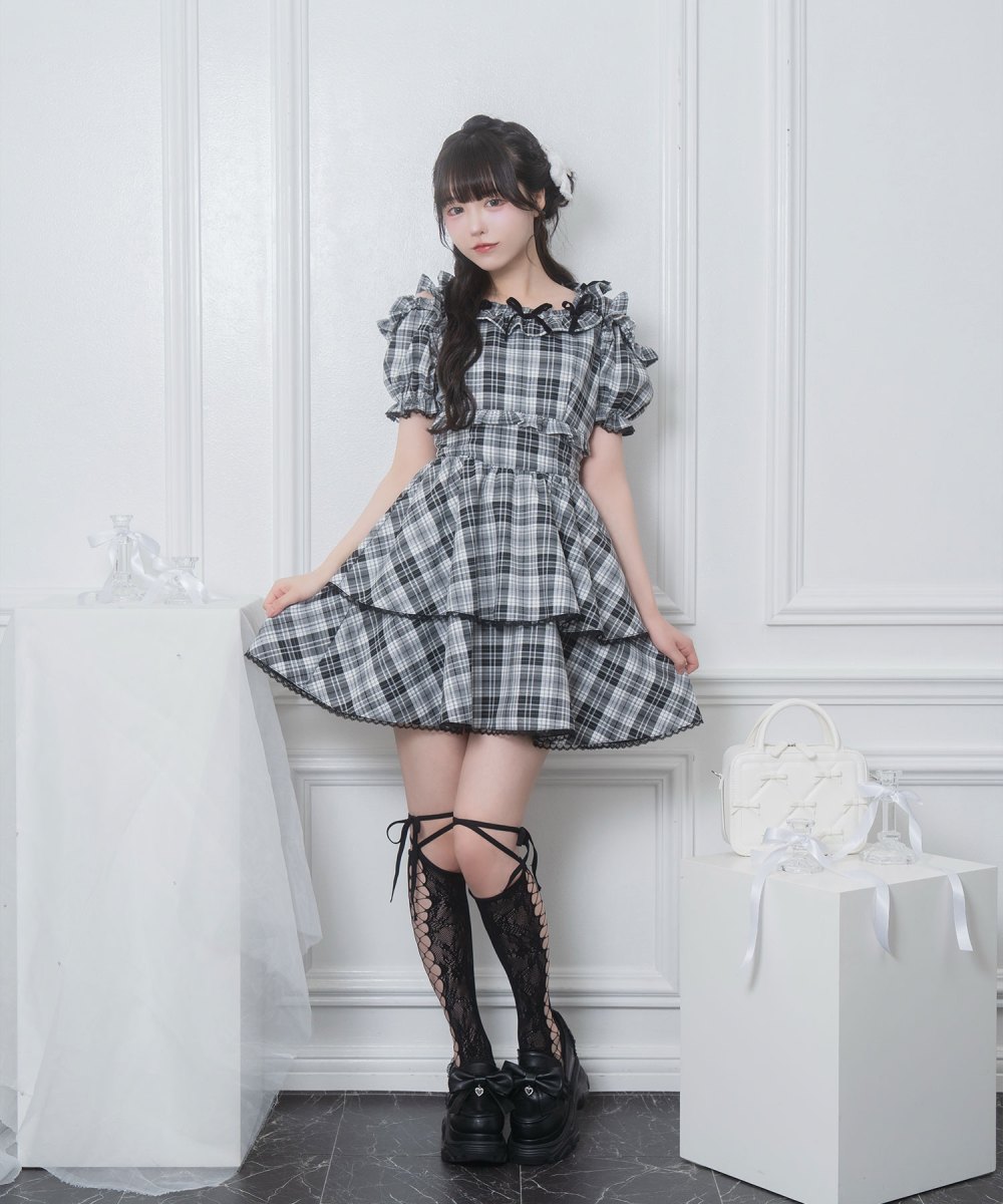 ベロアリボンスクエアネックワンピース