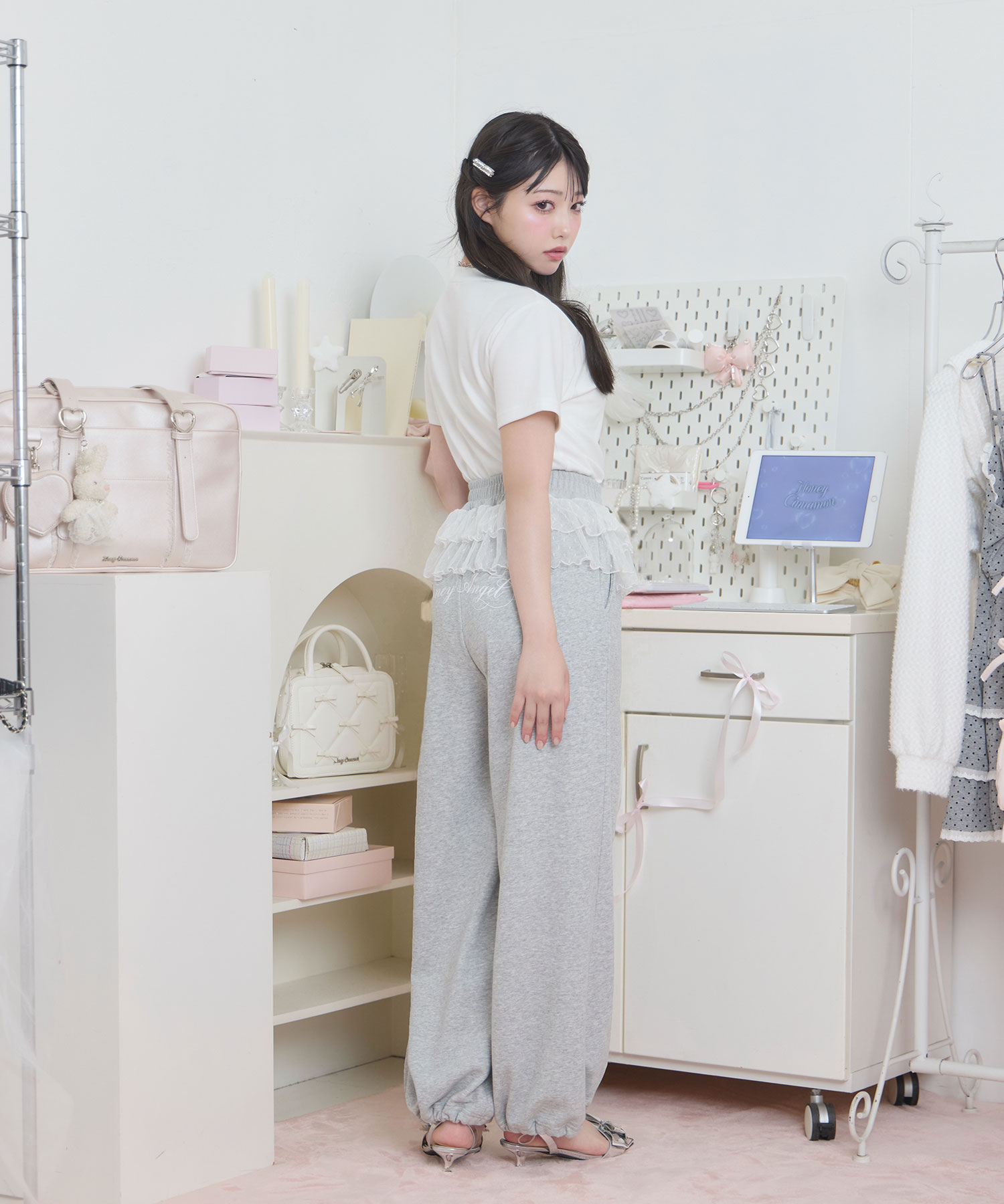 FICTION TOKYO フリルスウェットパンツ グレー フリルスウェットパンツ /Frill Sweat Pants | FICTION TOKYO