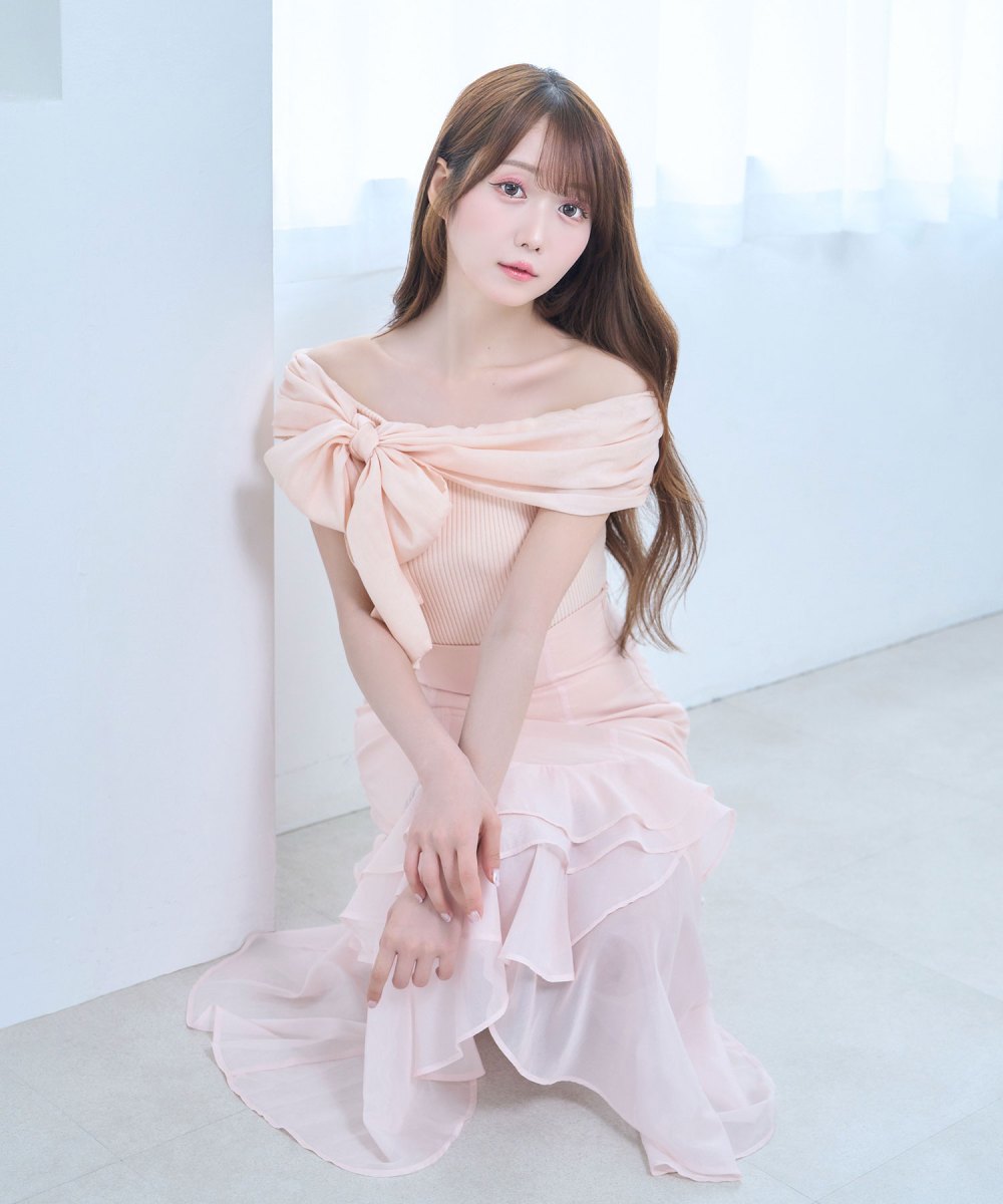 airly ribbon off shoulder tops