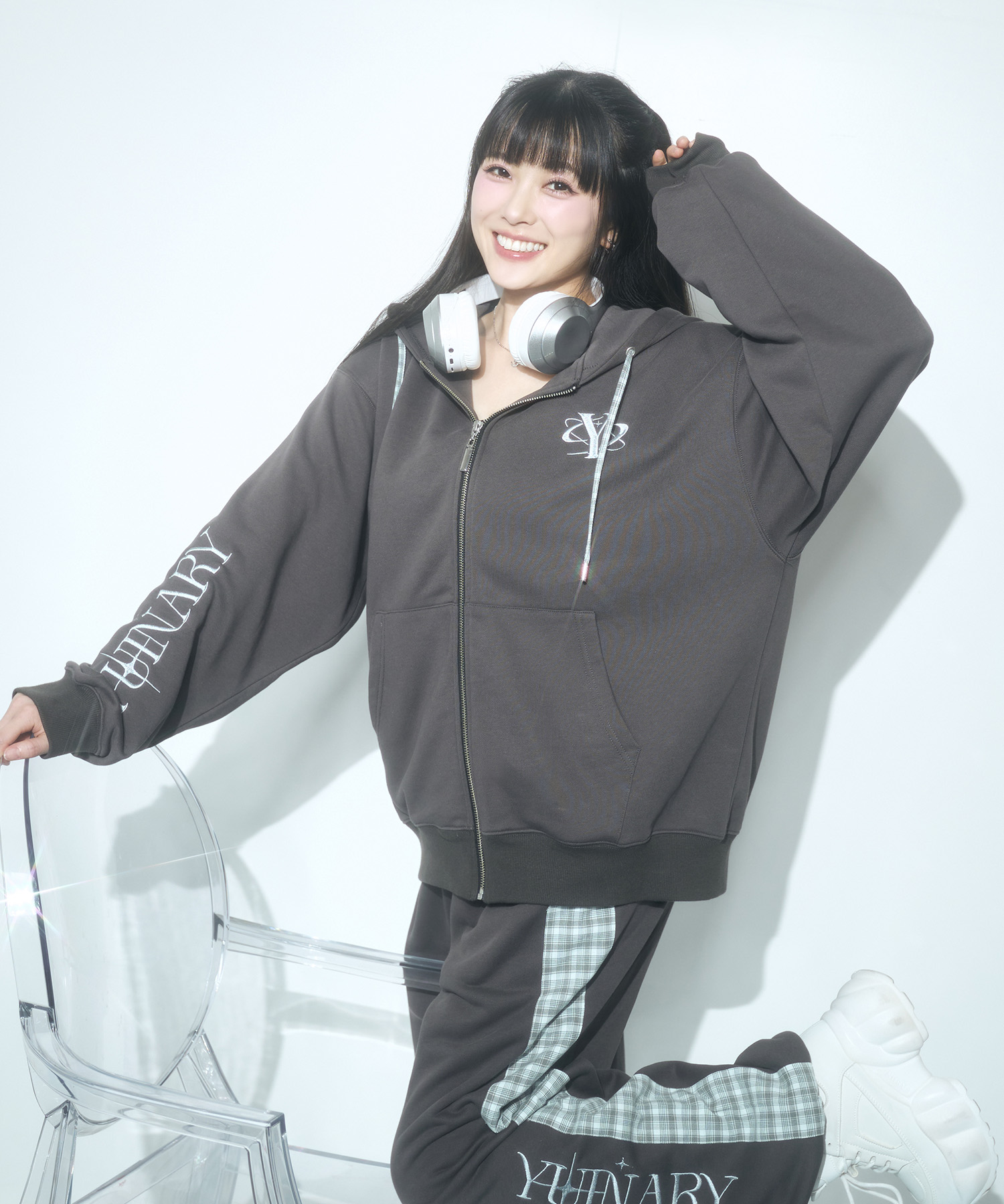 AMI PARIS｜ループバック オーガニックコットン ジップ パーカー Ami De Coeur ジップパーカー ナイトブルー | AMI PARIS