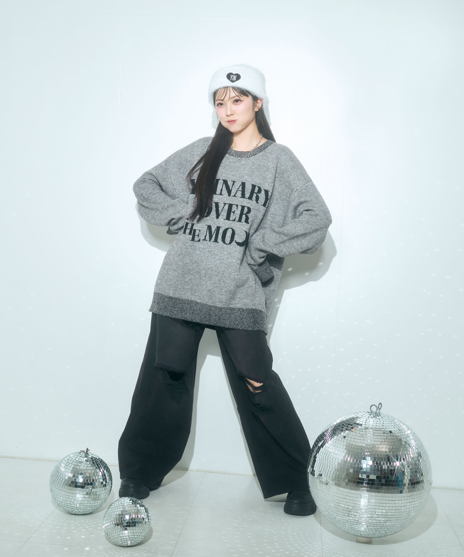 UNISEX ジャガードロゴニット – BUNNY APARTMENT