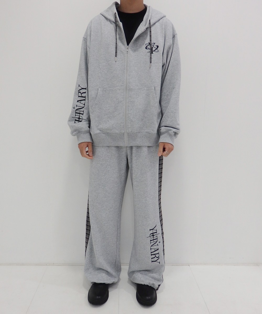UNISEX エンブロイダリージップパーカー