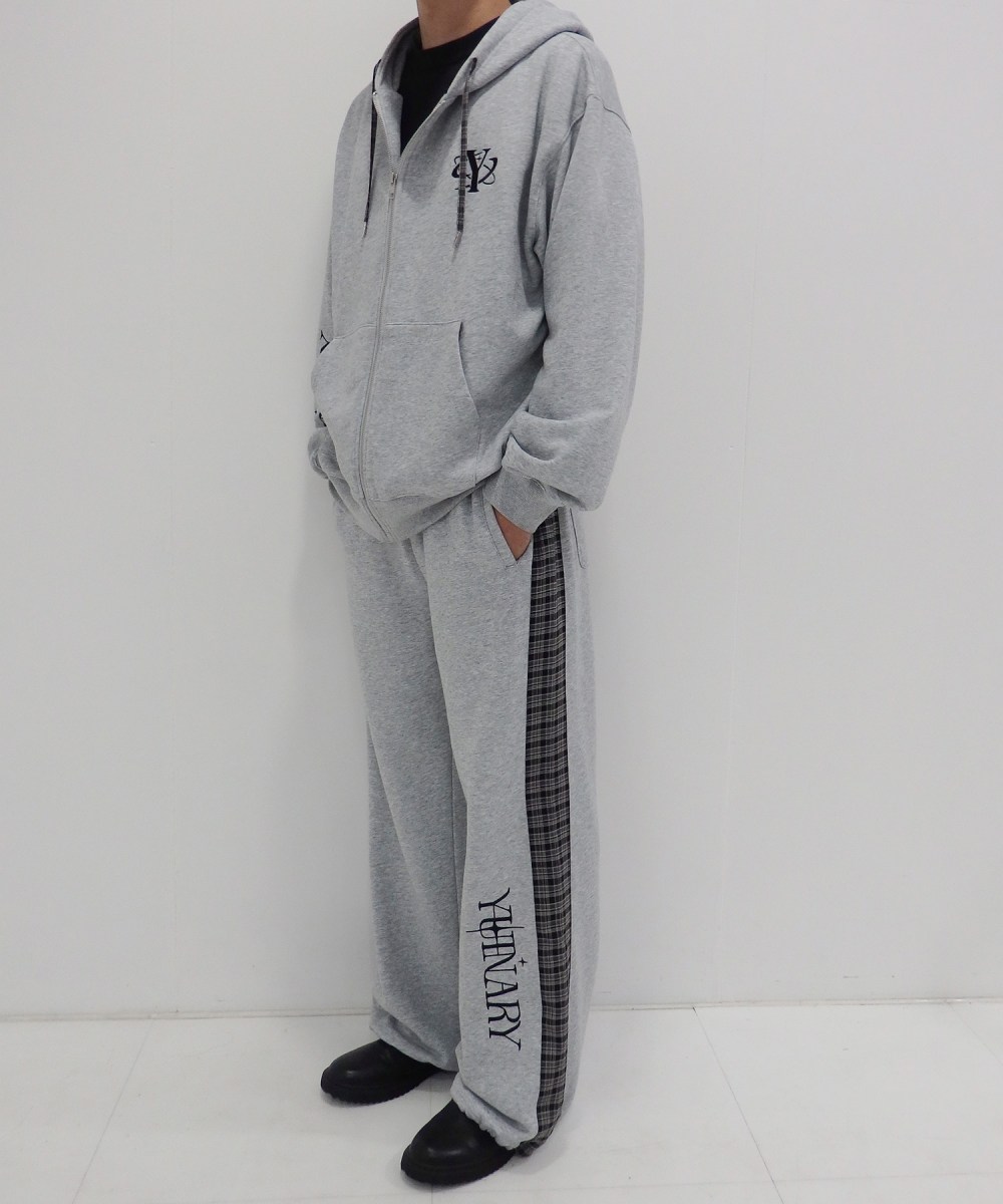 UNISEX エンブロイダリージップパーカー