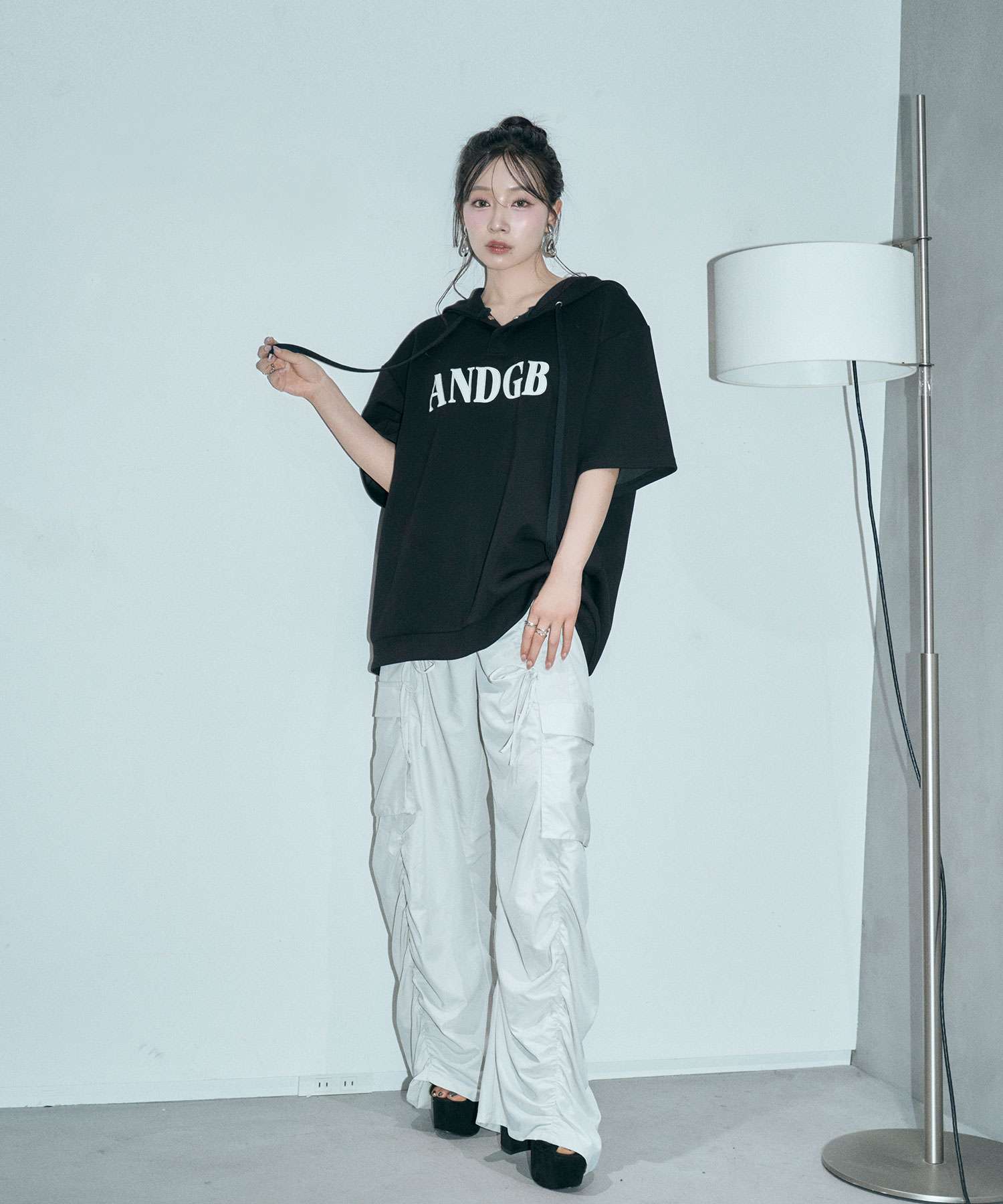 【期間限定】UNISEX ポンチプルパーカー ギャザーリボンカーゴパンツ