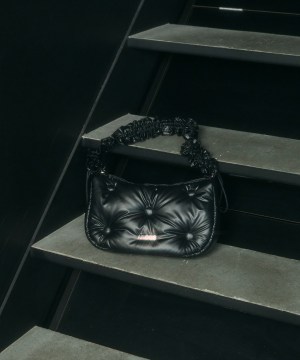 ギャザーパフィーショルダーバッグ