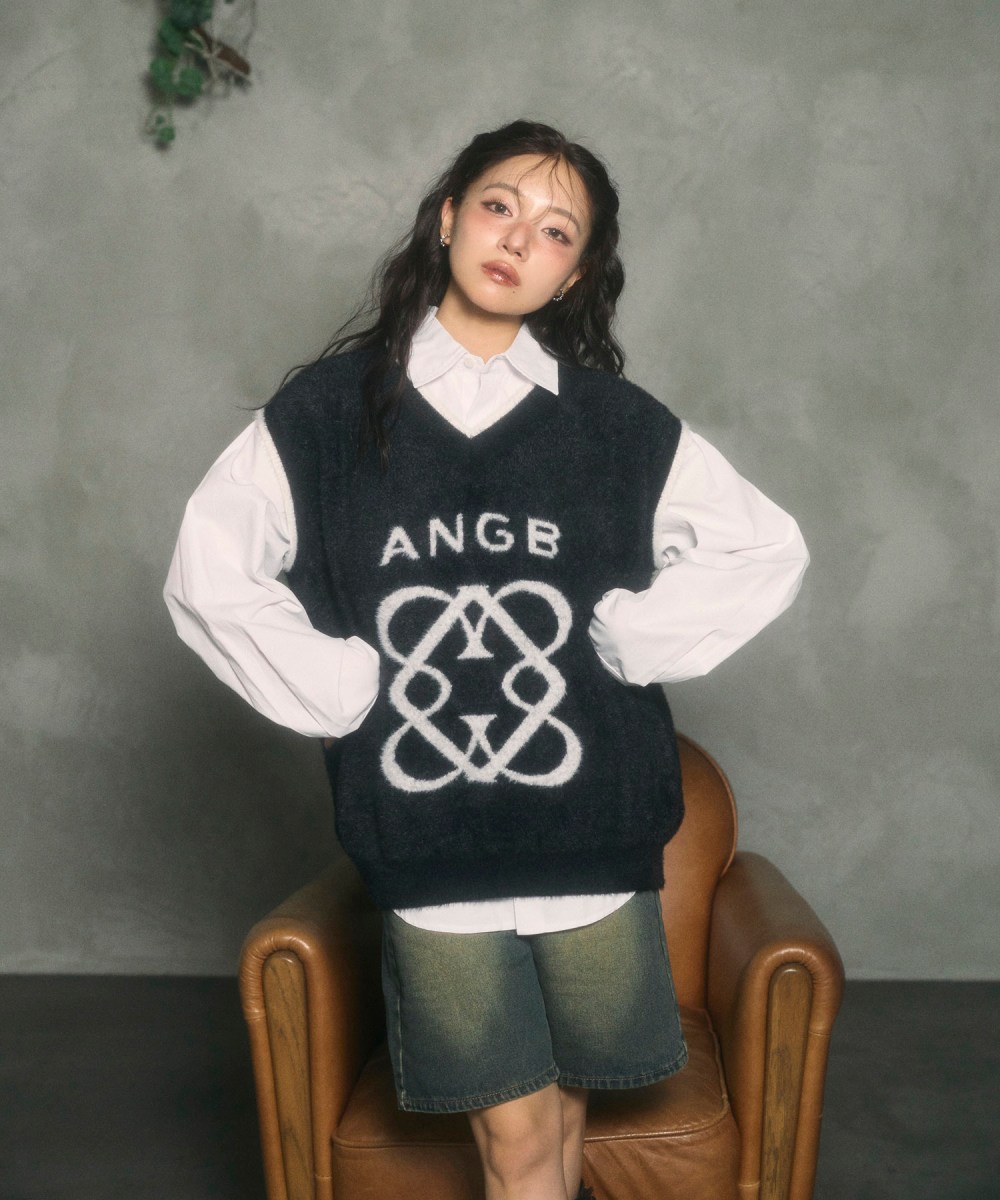 UNISEX エンブレムシャギーベスト