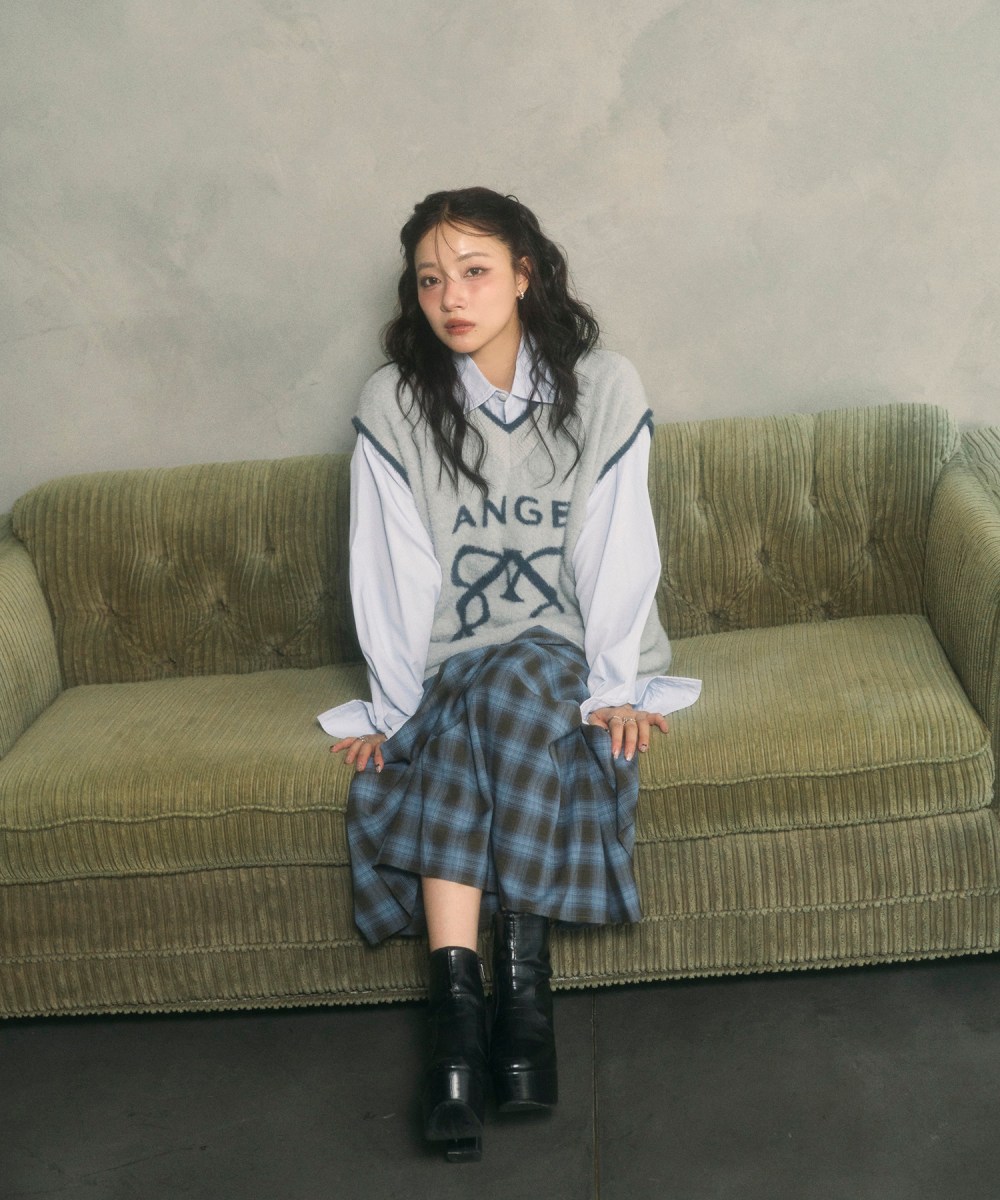 UNISEX エンブレムシャギーベスト