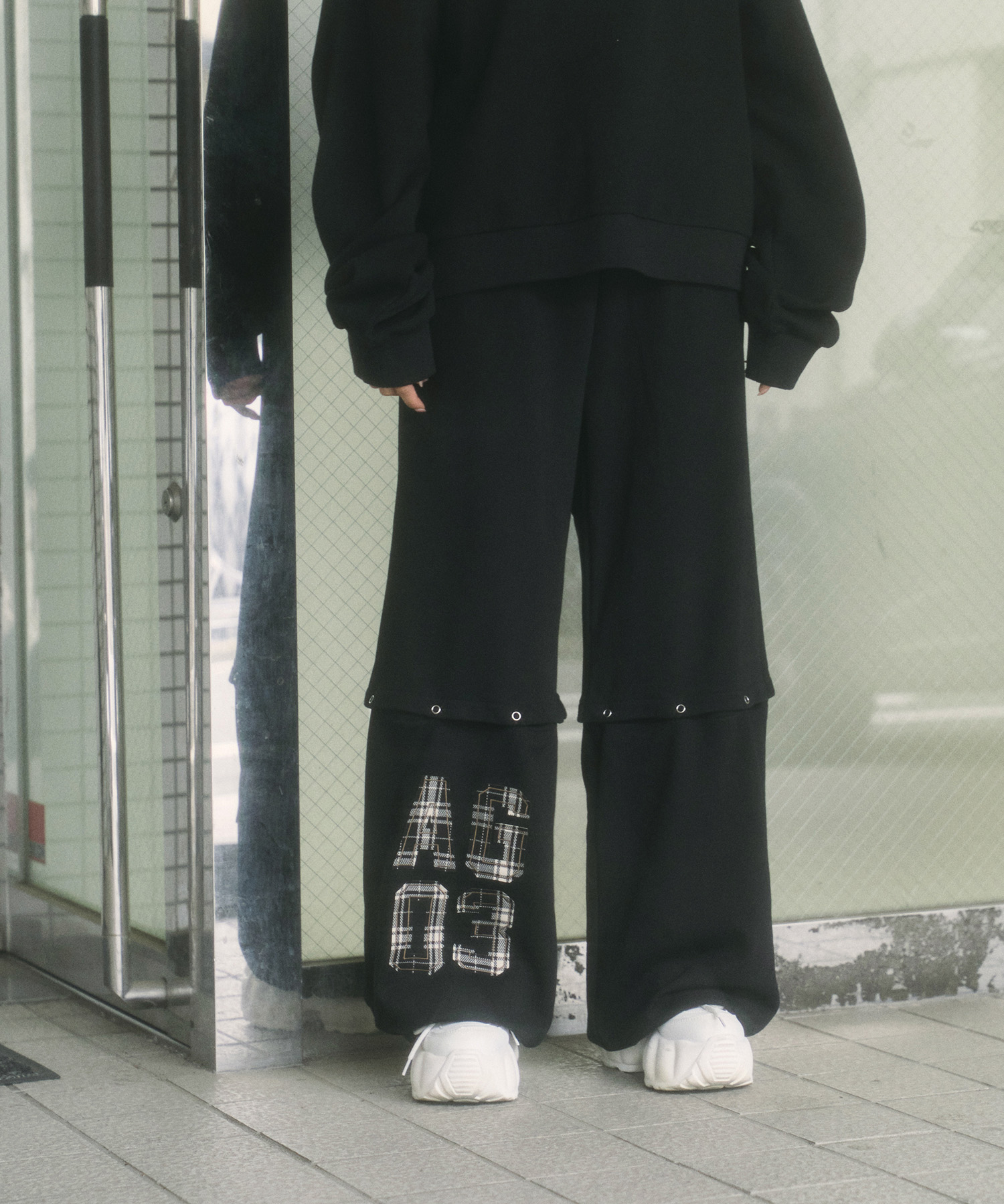 UNISEX 2WAYチェックロゴスウェットパンツ