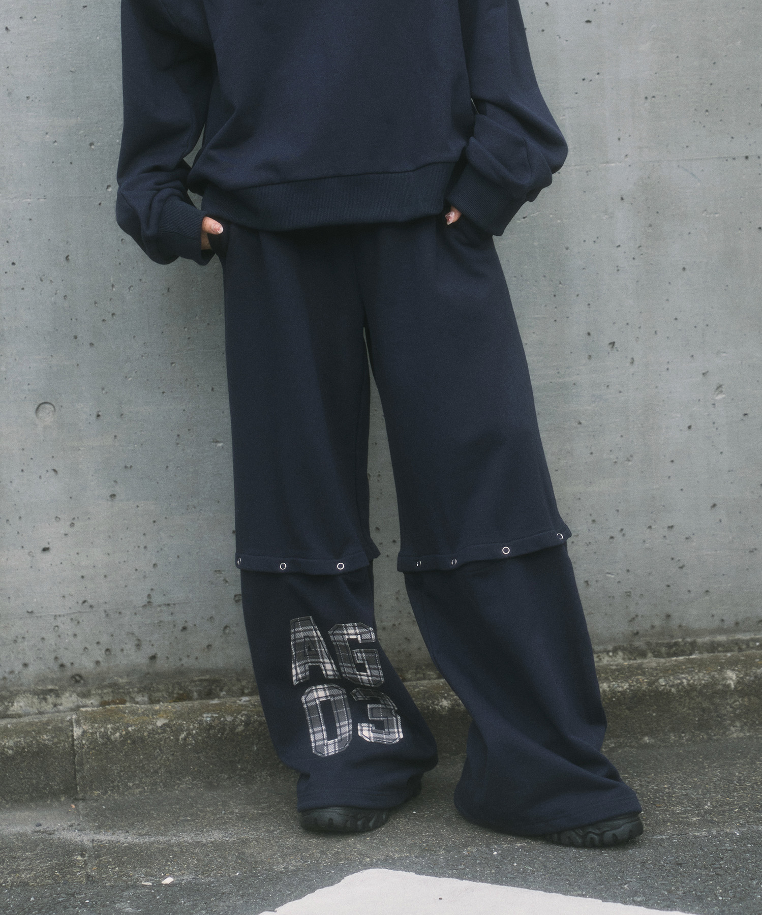 UNISEX 2WAYチェックロゴスウェットパンツ