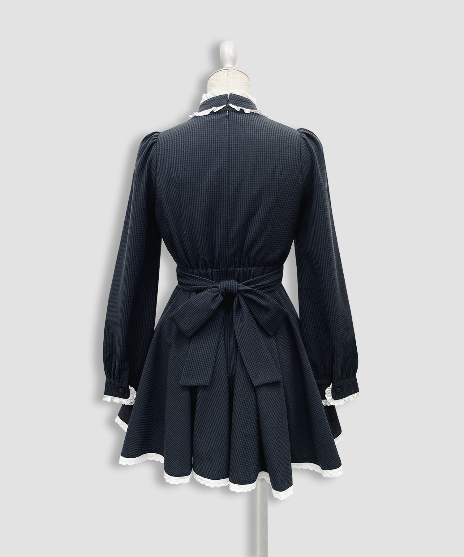 コットンレースデコルテ開きワンピース