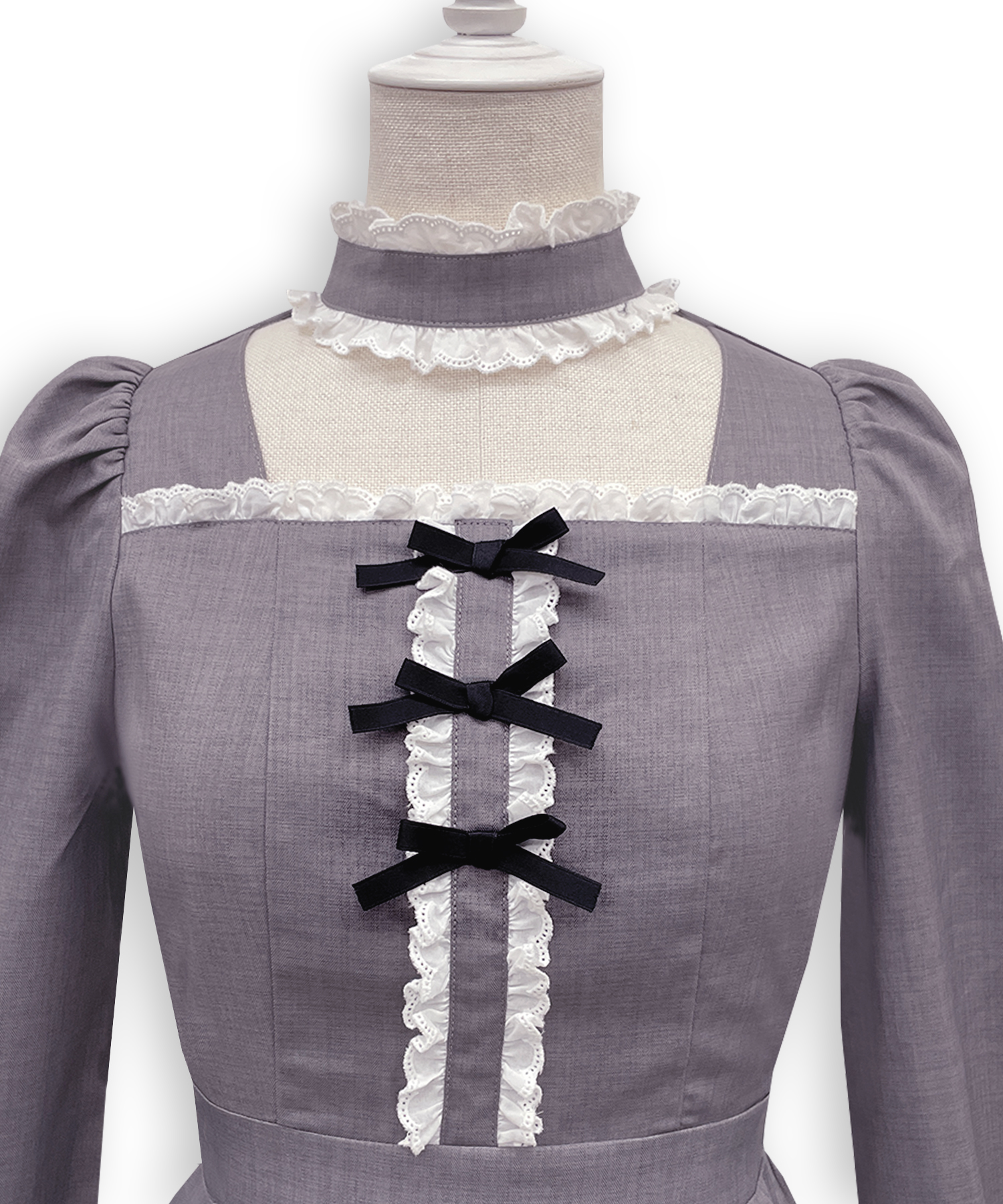 コットンレースデコルテ開きワンピース