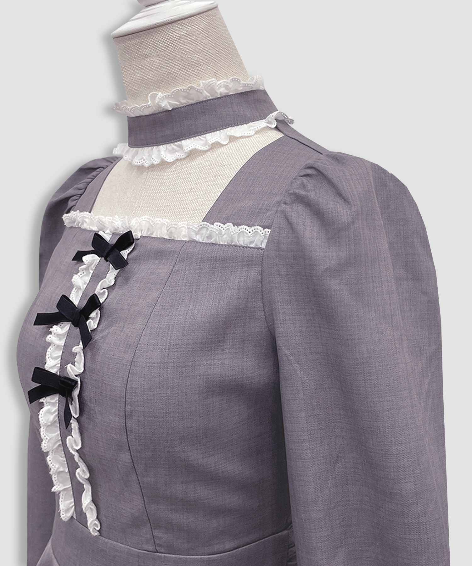 コットンレースデコルテ開きワンピース