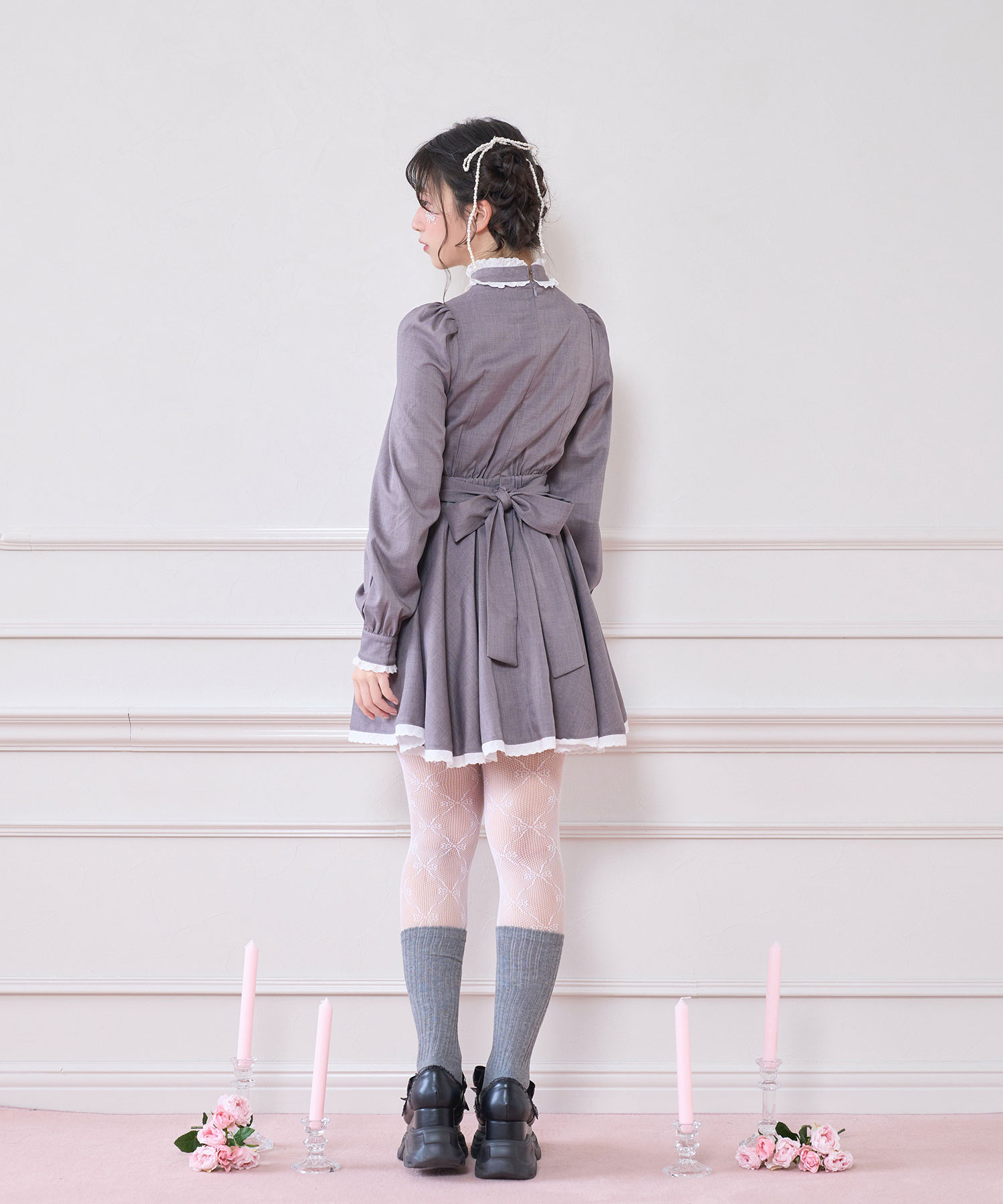 コットンレースデコルテ開きワンピース – BUNNY APARTMENT