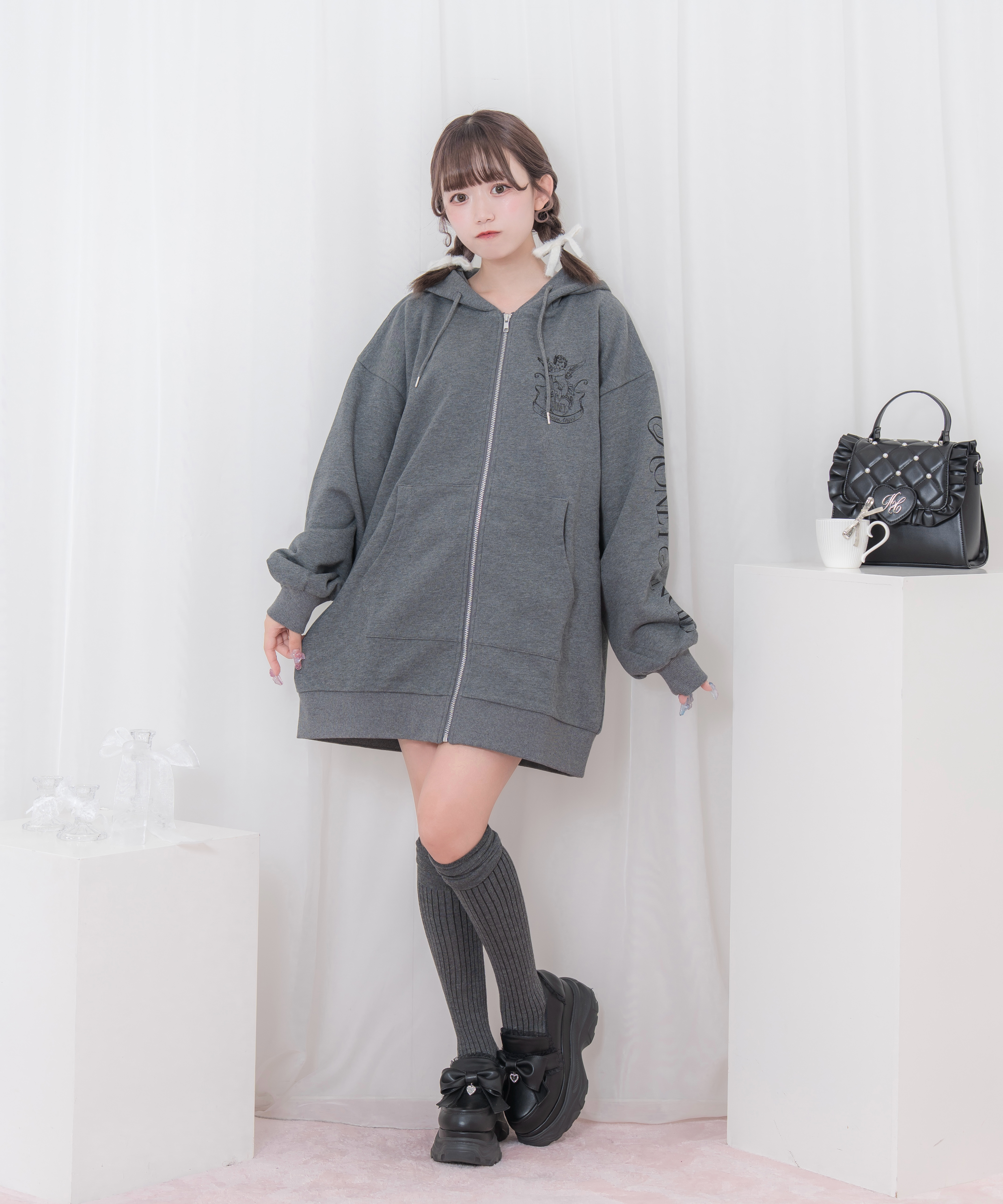 エンジェルソードプリントパーカー – BUNNY APARTMENT