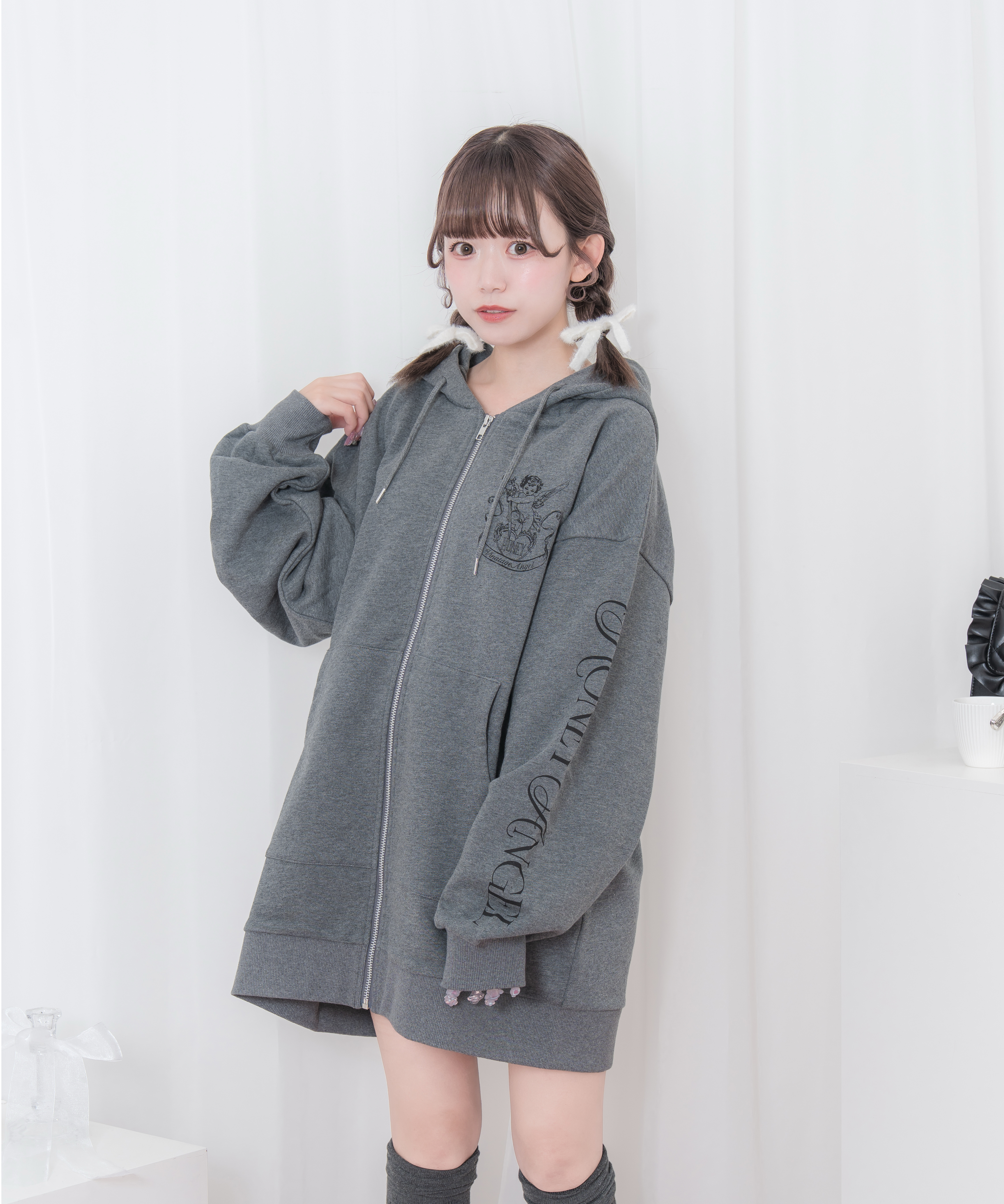 エンジェルソードプリントパーカー – BUNNY APARTMENT