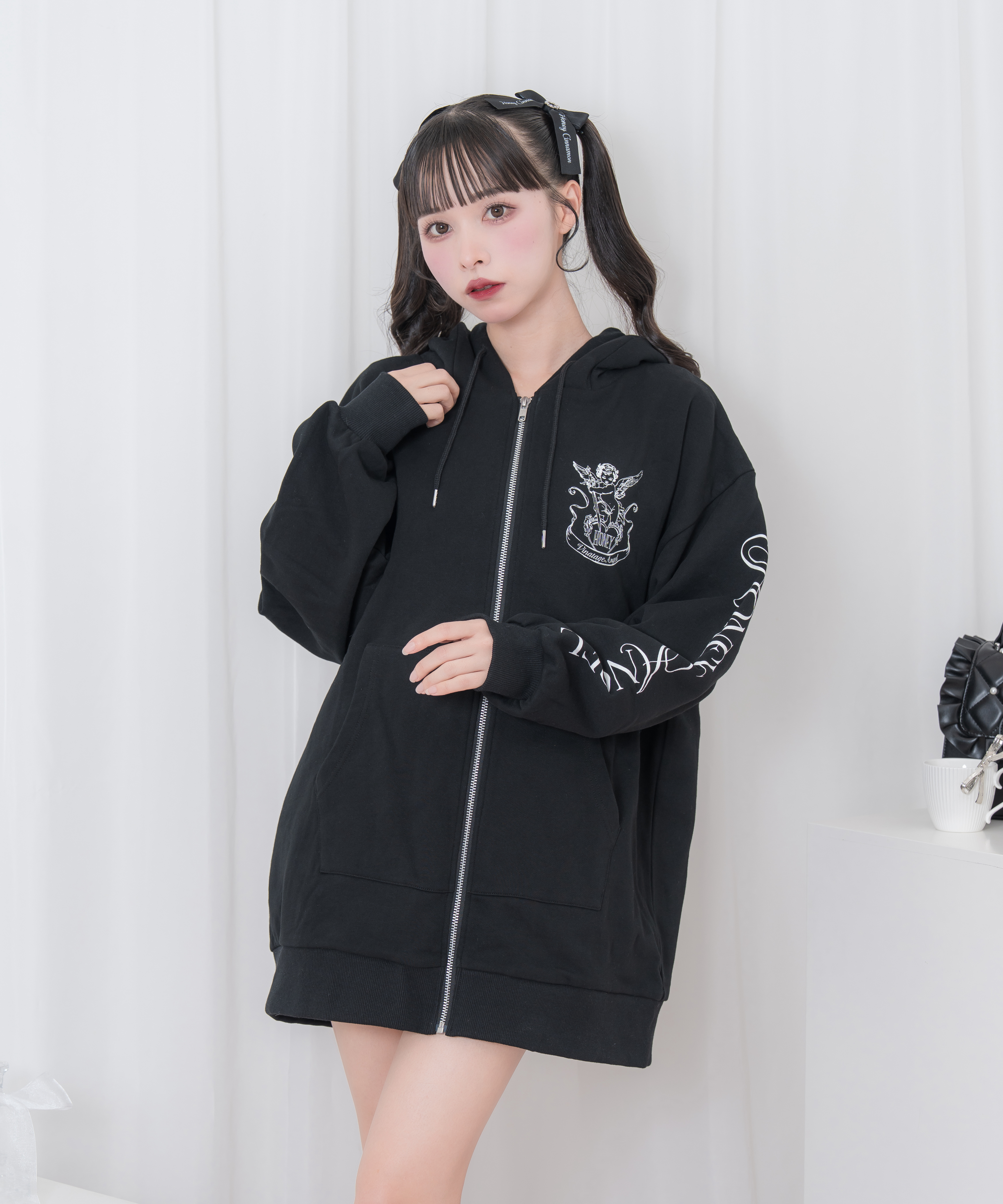 エンジェルソードプリントパーカー – BUNNY APARTMENT