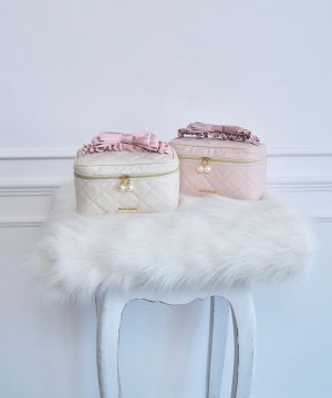 Makeup vanity pouch