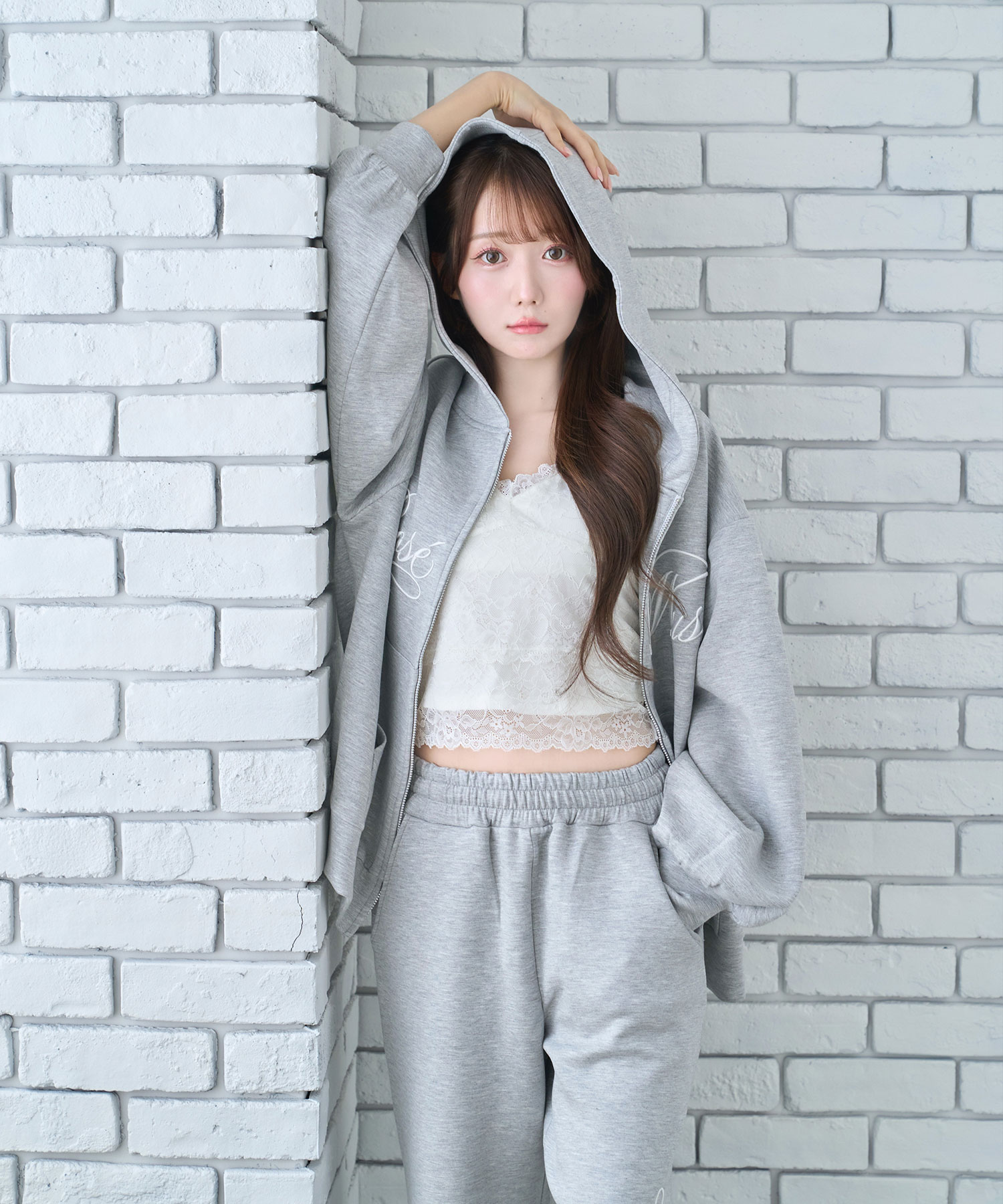 ロゼミューズ　RoseMuse 3d logo zip hoodie 3d logo zip hoodie – BUNNY APARTMENT