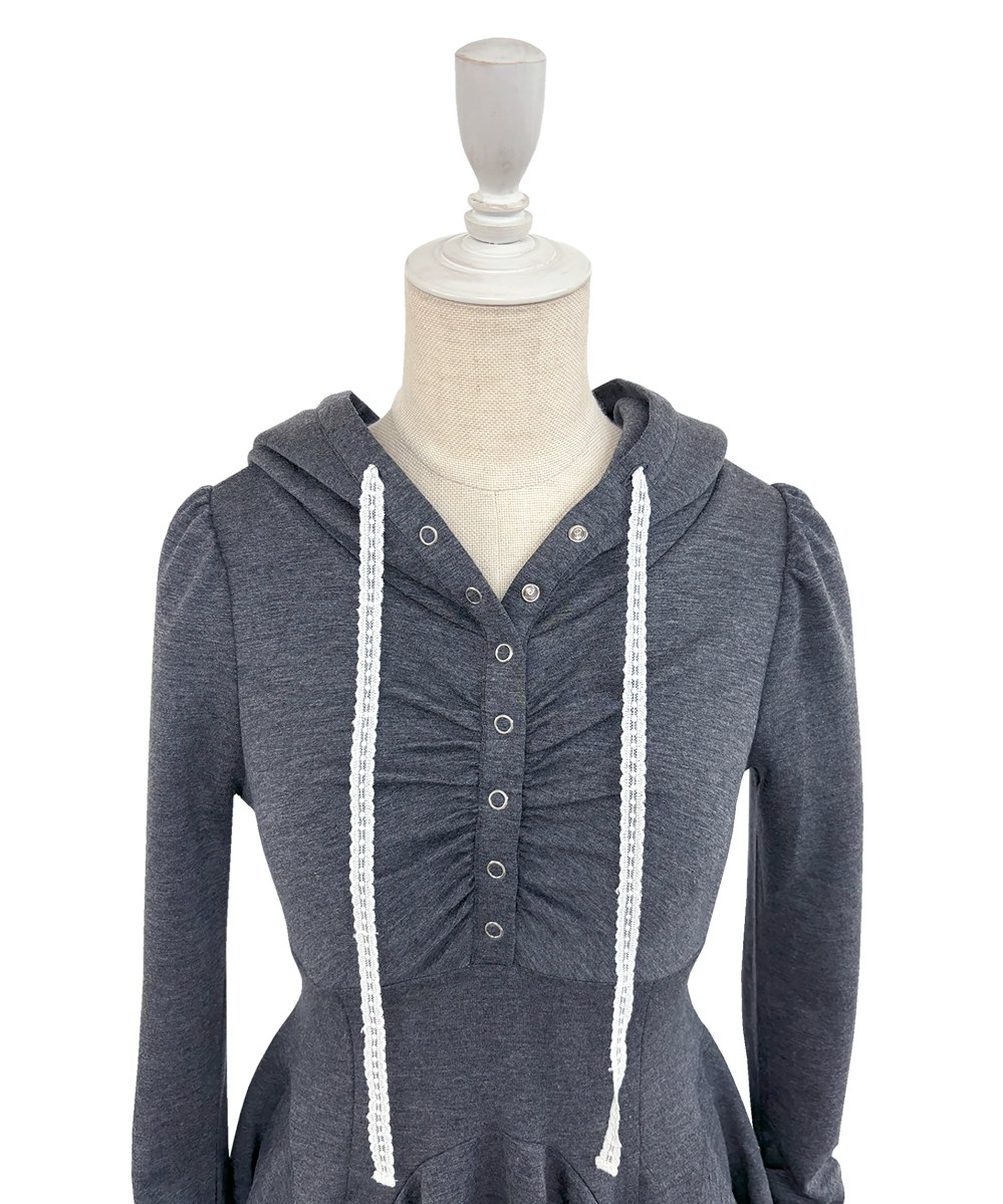 Hoodie OP with shorts