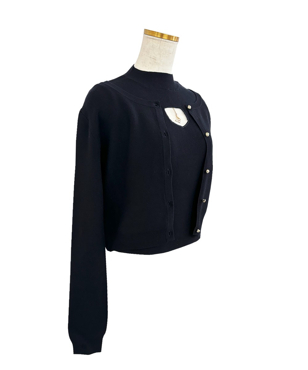 Chest charm Ens. knit tops