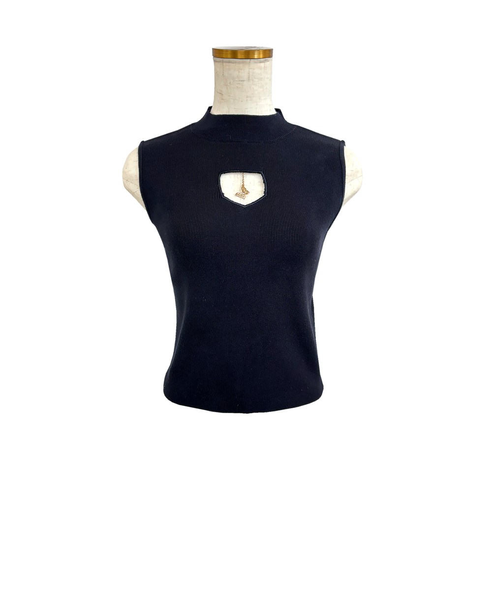 Chest charm Ens. knit tops