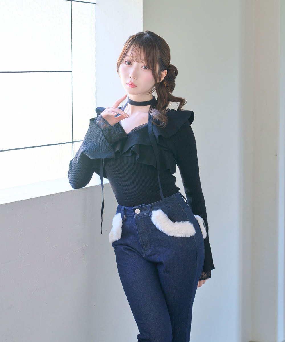 Ruffle collar knit tops