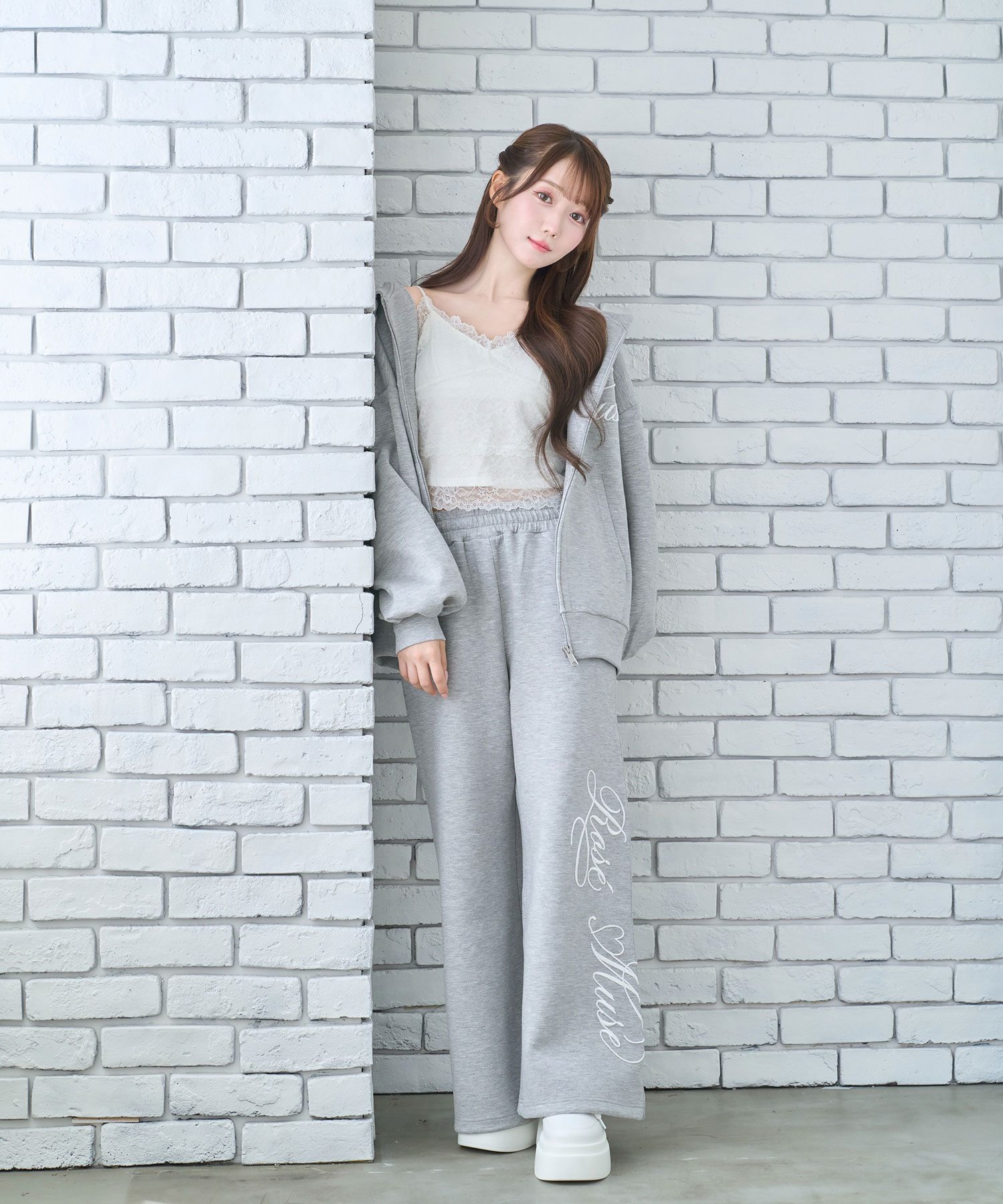 Logo3dembroideryhoodie RoseMuseロゼミューズ Logo 3d embroidery hoodie – BUNNY APARTMENT