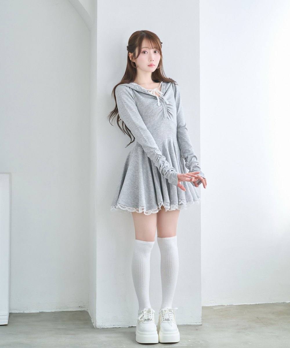 Hoodie OP with shorts