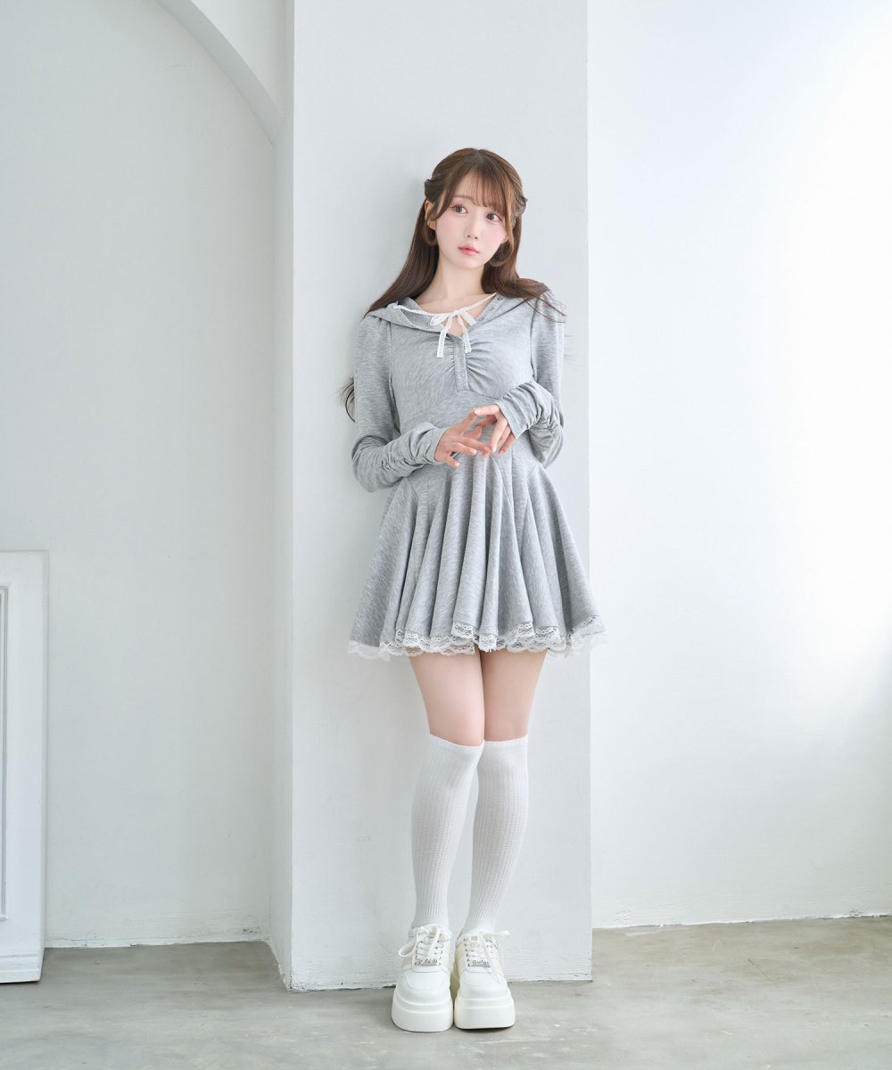 Hoodie OP with shorts