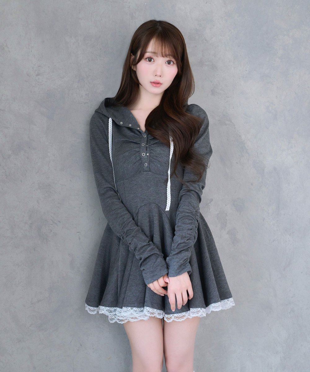 Hoodie OP with shorts