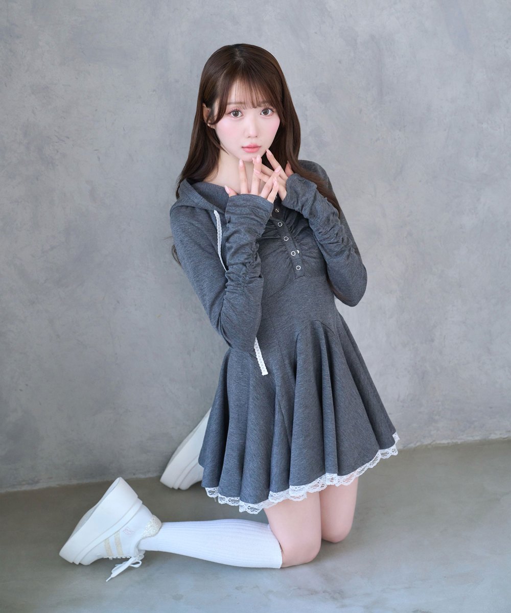 Hoodie OP with shorts