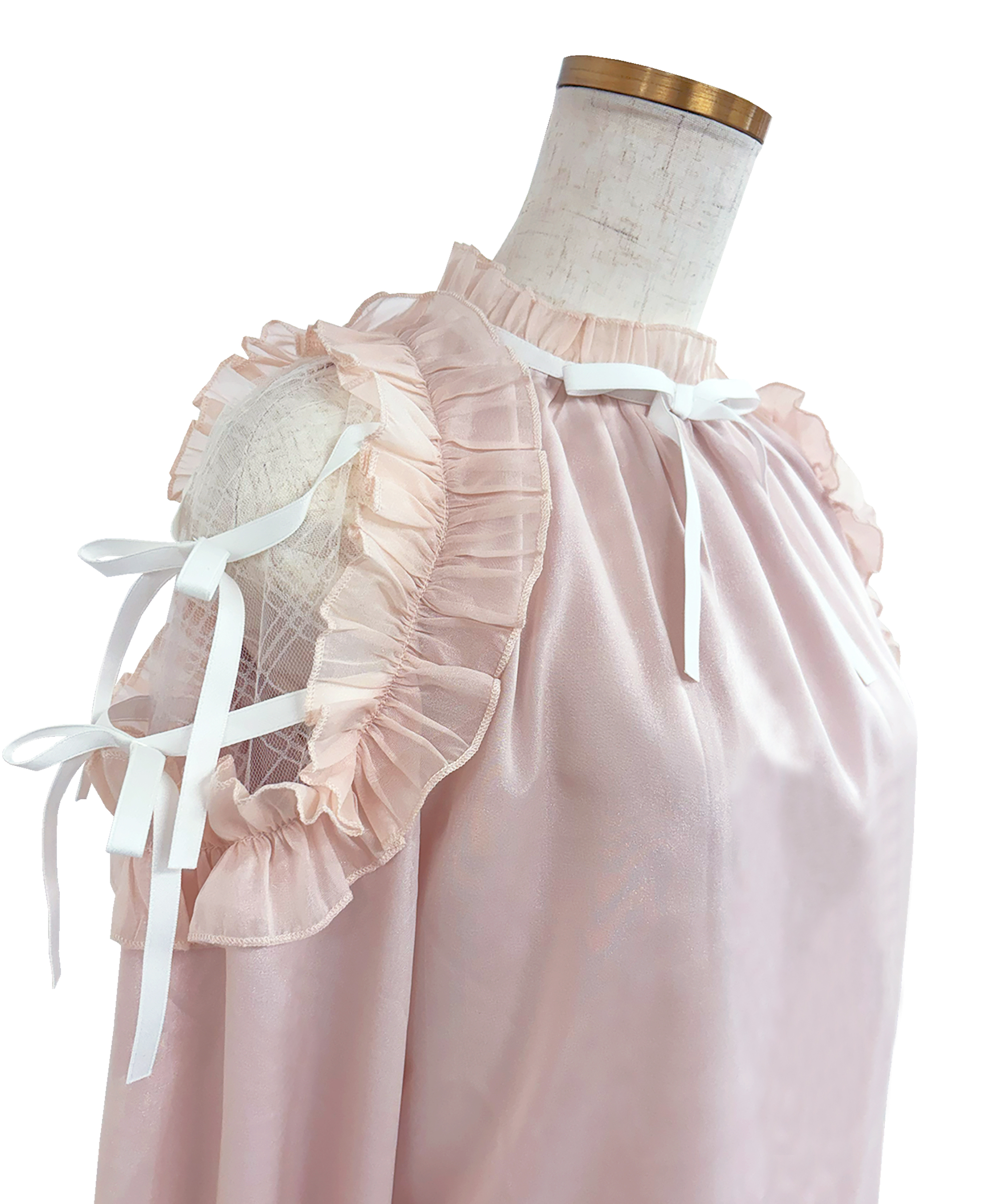 Shoulder frills Ribbon blouse
