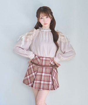 Shoulder frills Ribbon blouse