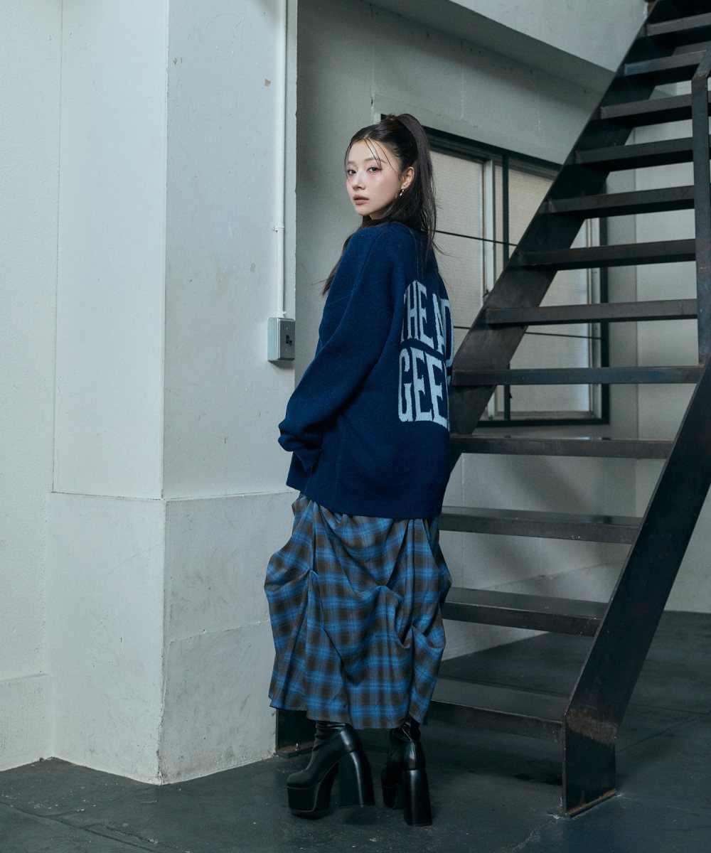 UNISEX ウェーブロゴニット