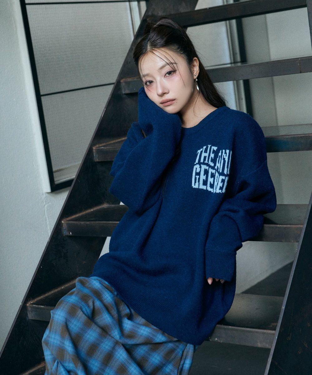 UNISEX ウェーブロゴニット