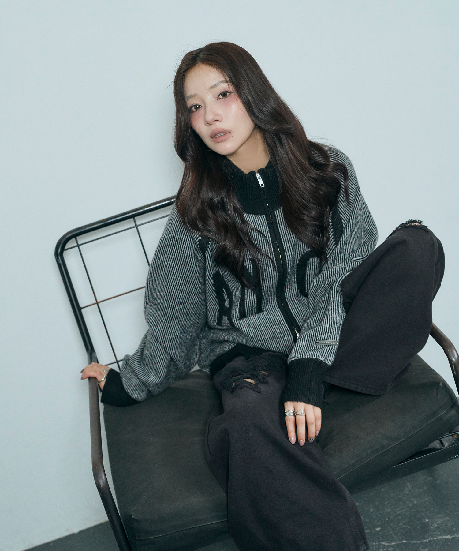 UNISEX プレーティングジップニット