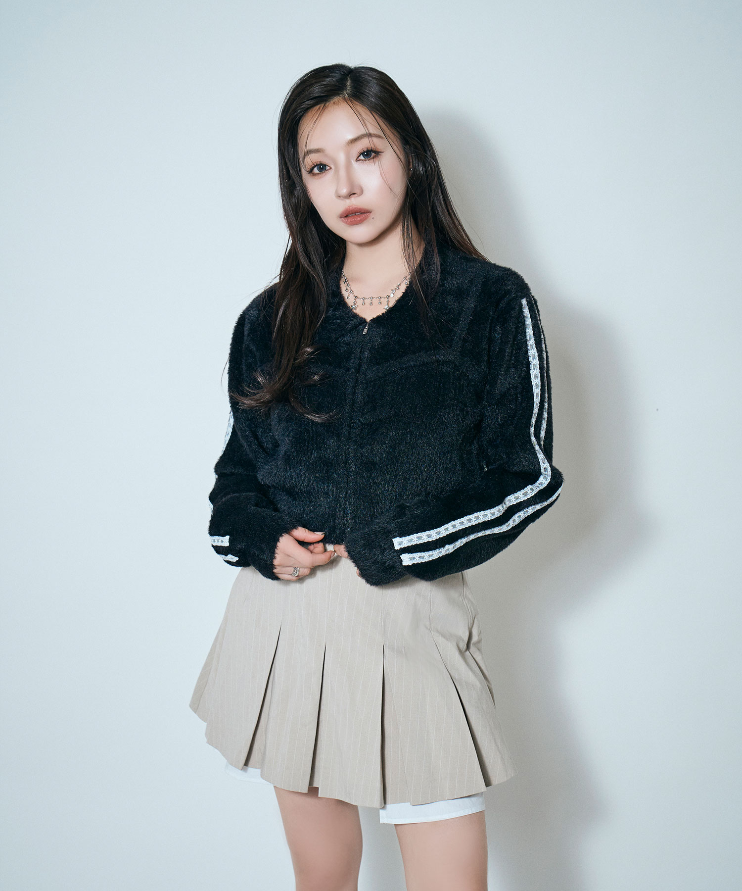 レースビスチェニット