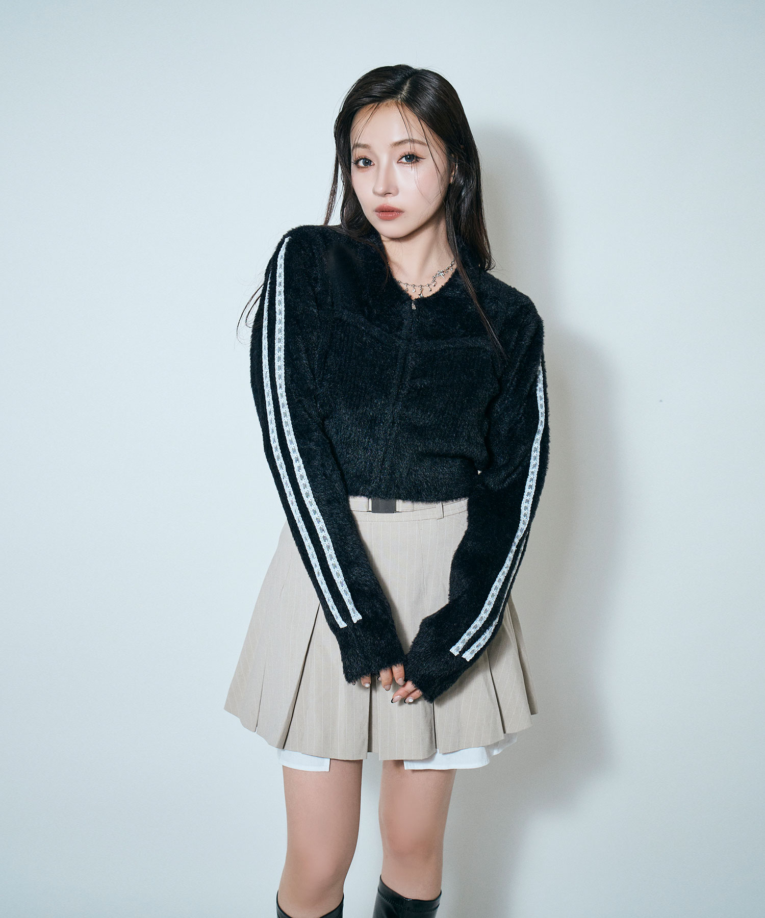 レースビスチェニット