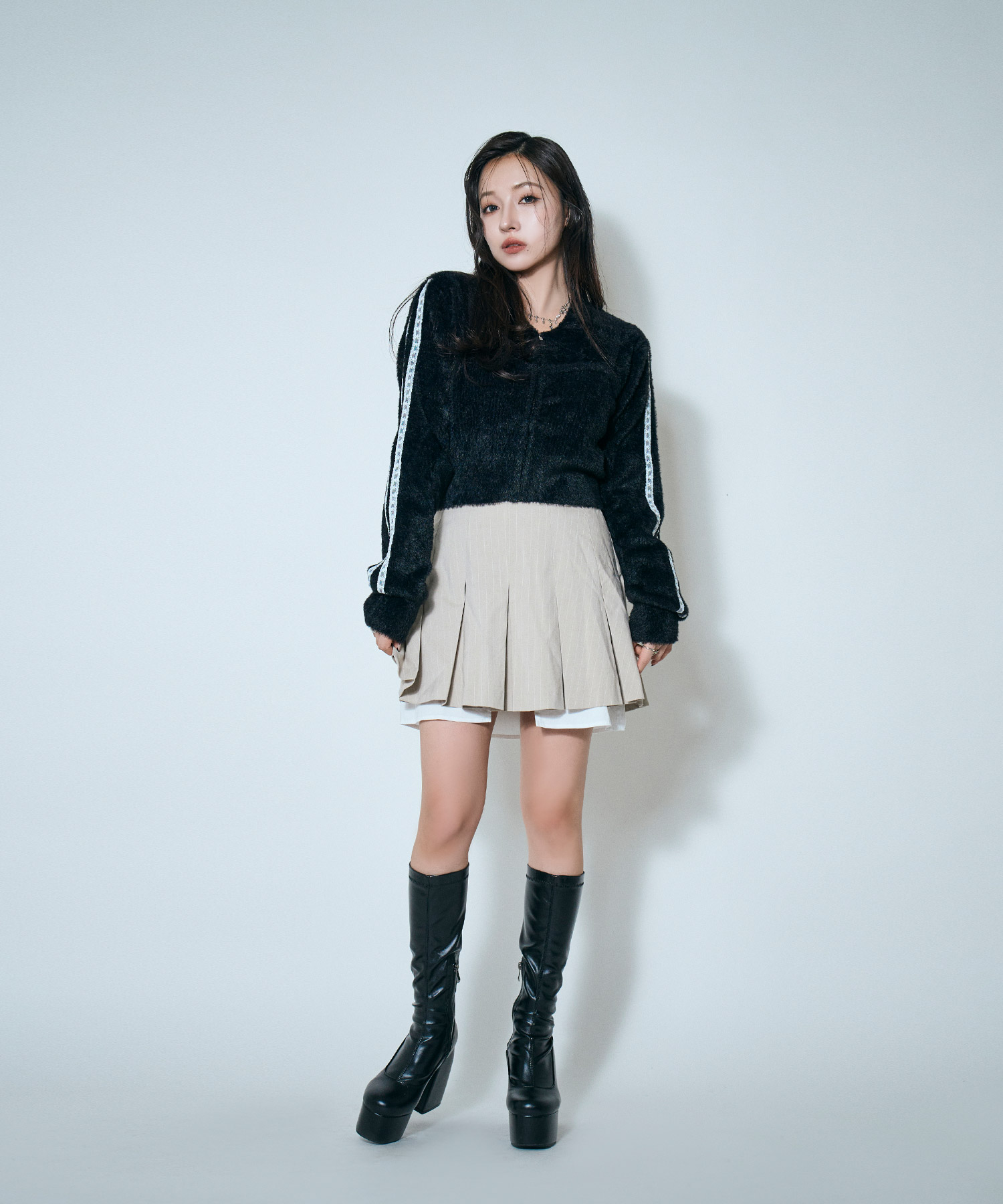 レースビスチェニット