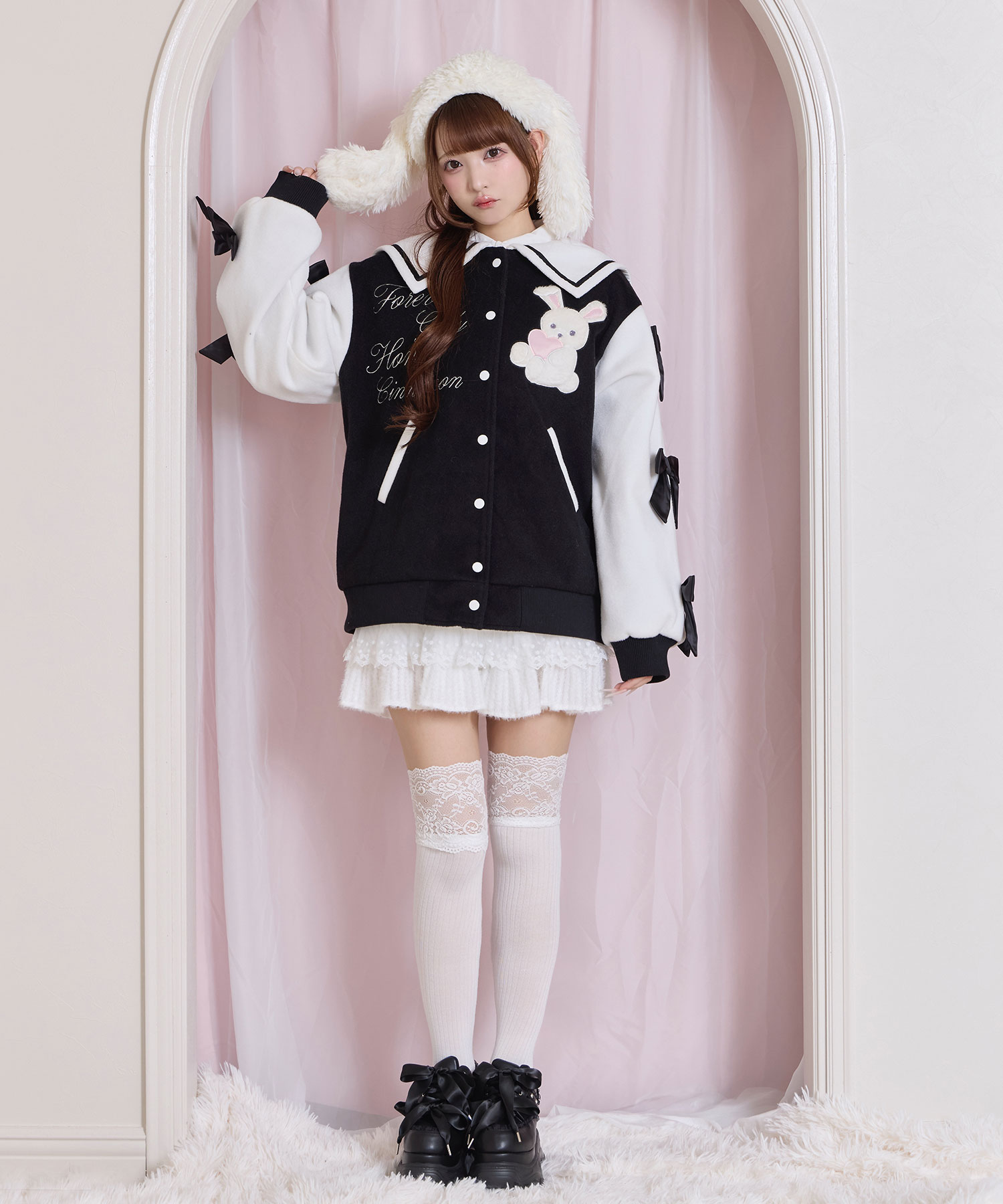 袖リボンハニーちゃんアップリケスタジャン